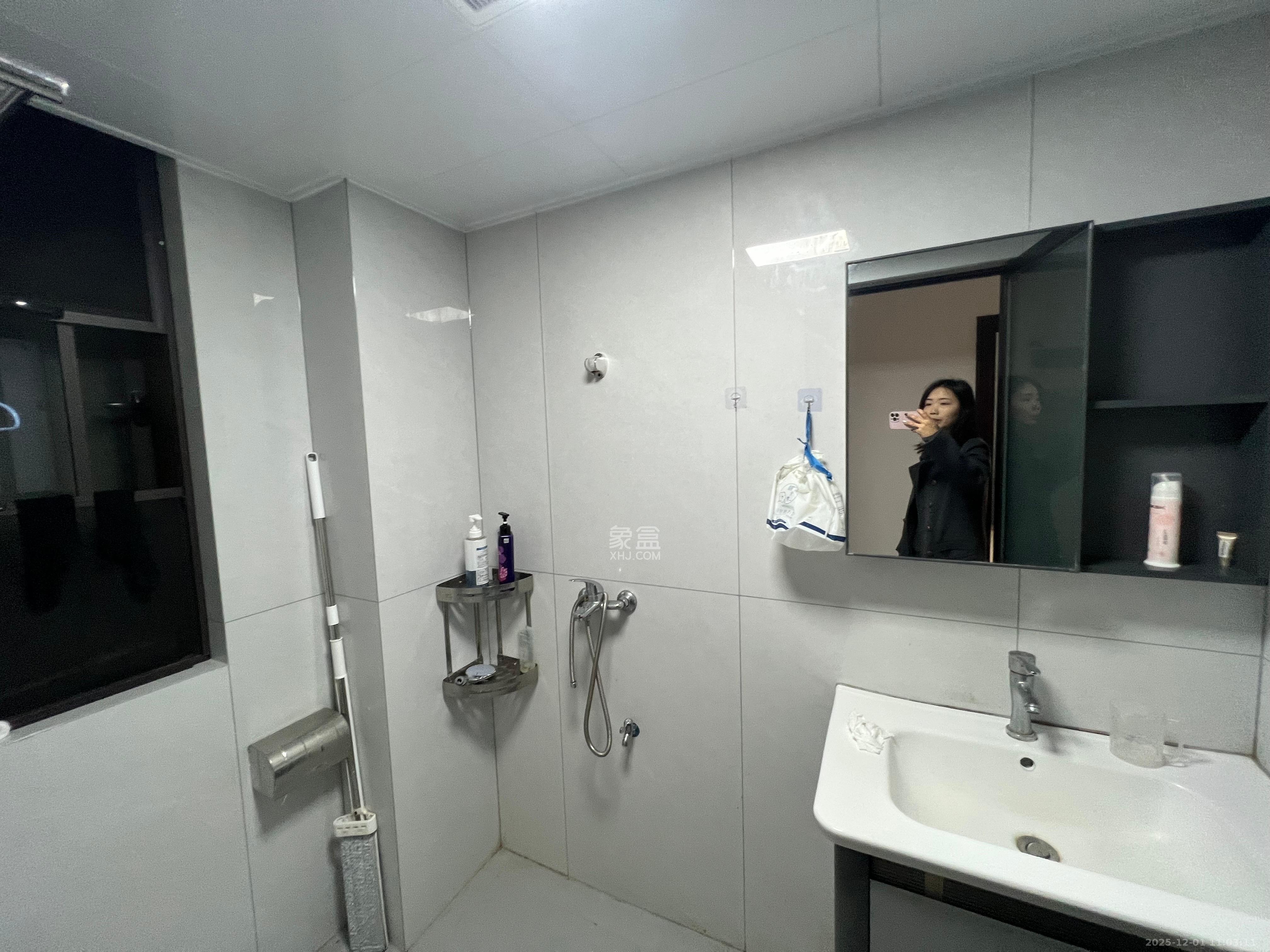 金塘家园  2室2厅1卫    1700.0元/月室内图