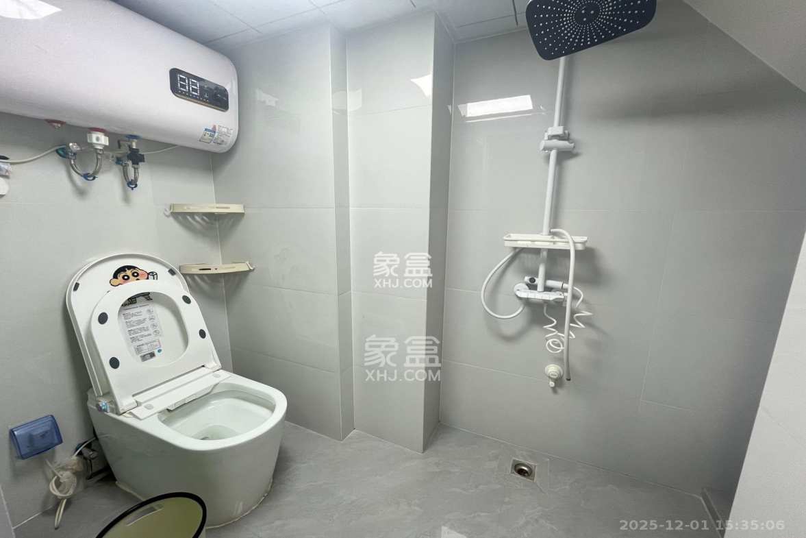 卓越江岸 2室2厅1卫 2400.0元/月 卓越江岸 2室2厅1卫 2400.0元/月室内图