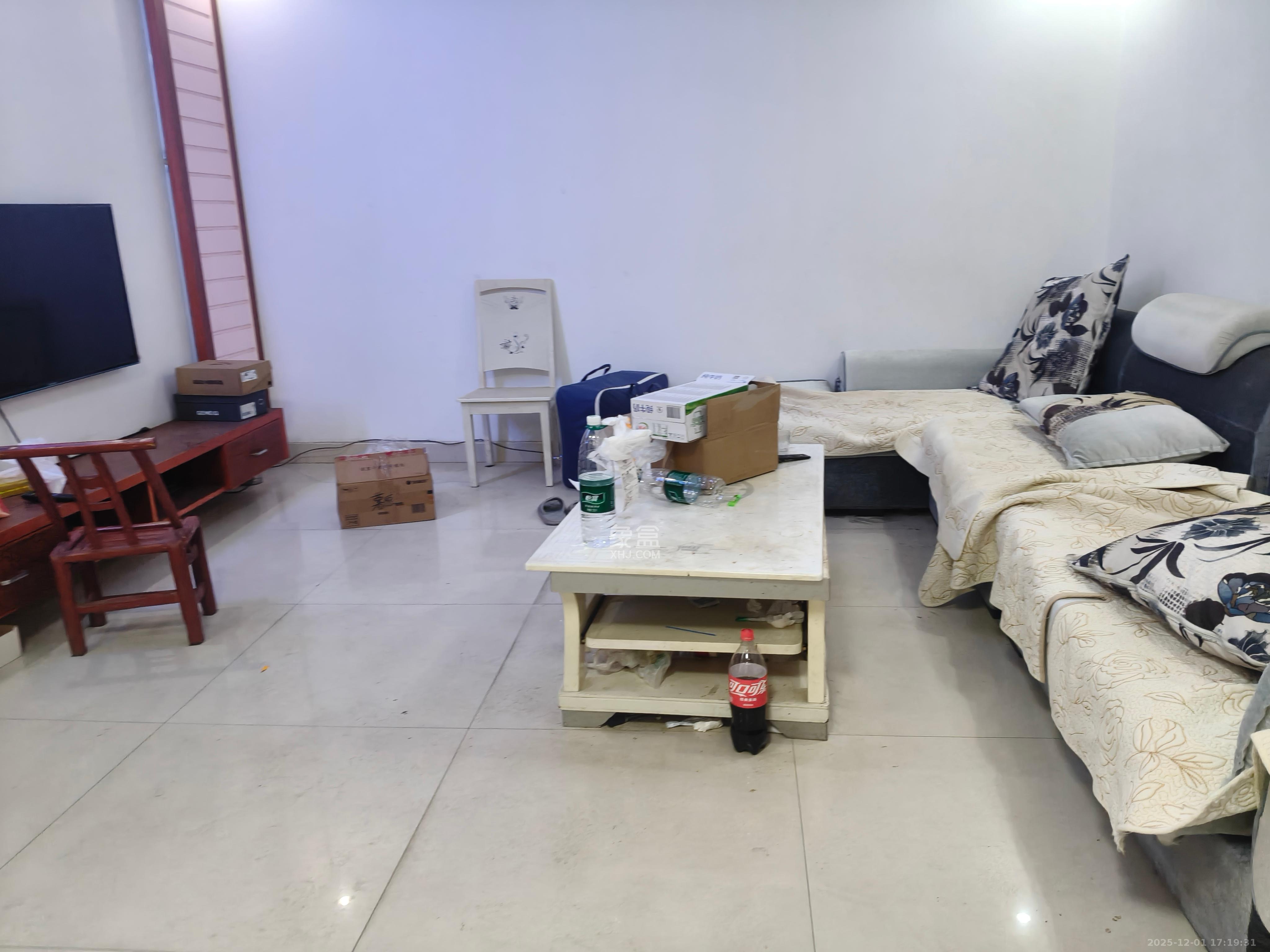 明天一城  2室2厅1卫    1400.0元/月