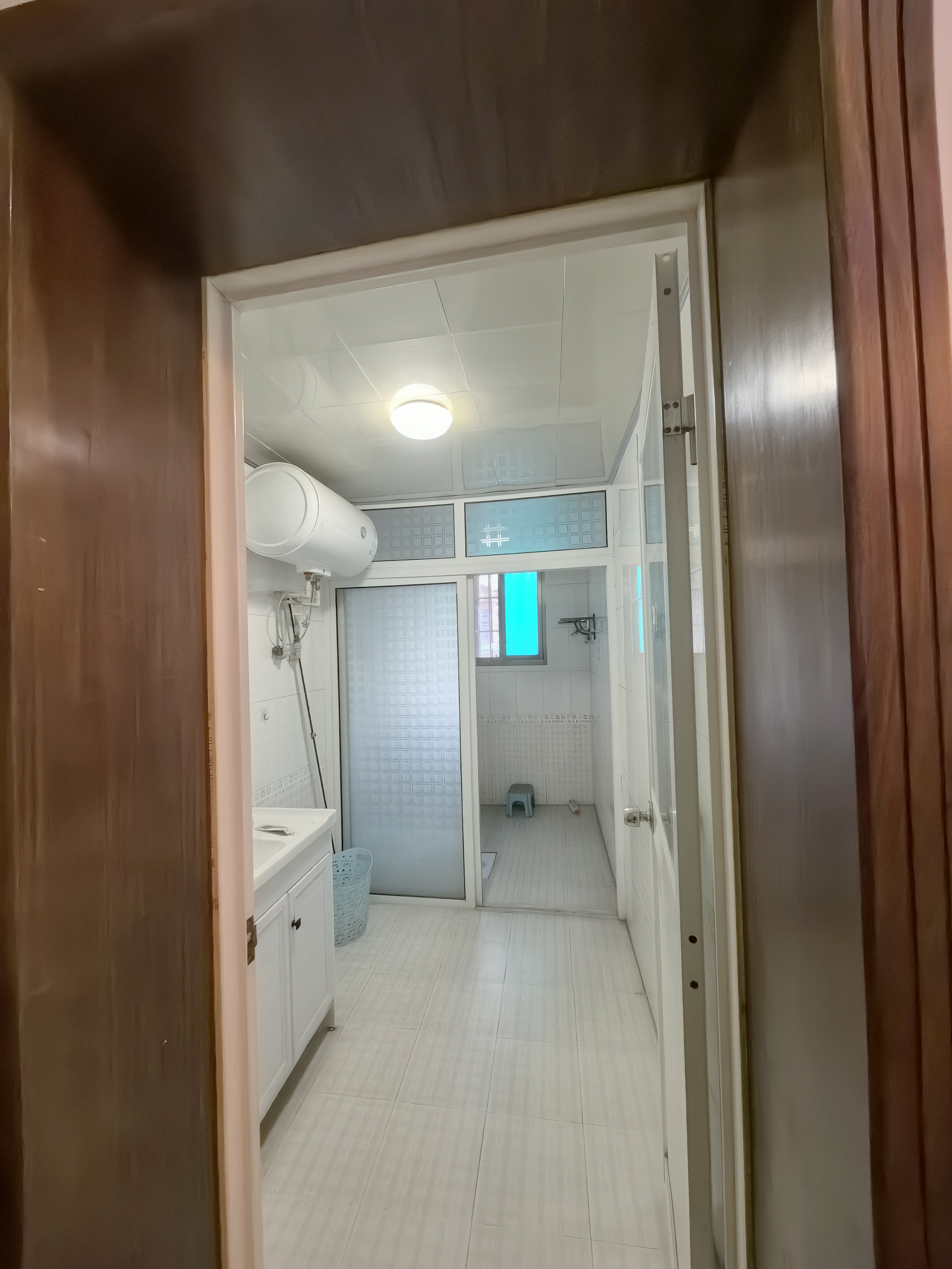 中级人民法院  0室0厅0卫    78.0万客厅