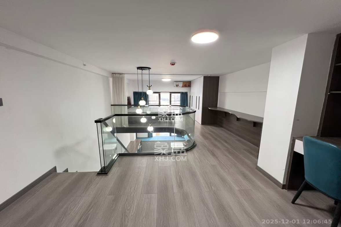 龙湖新壹城 1室1厅1卫 2400.0元/月 龙湖新壹城 1室1厅1卫 2400.0元/月室内图