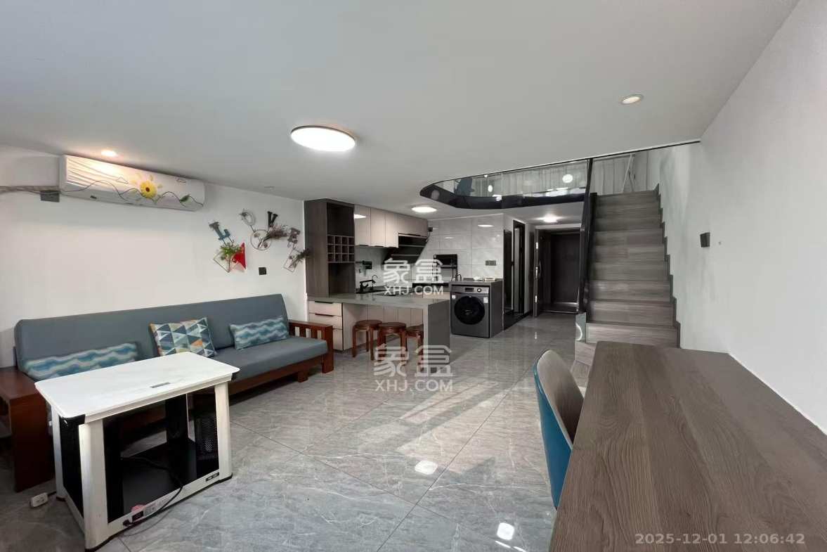 龙湖新壹城 1室1厅1卫 2400.0元/月 龙湖新壹城 1室1厅1卫 2400.0元/月室内图