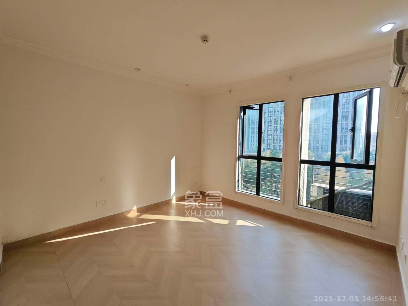 郡原广场  1室1厅1卫    1500.0元/月