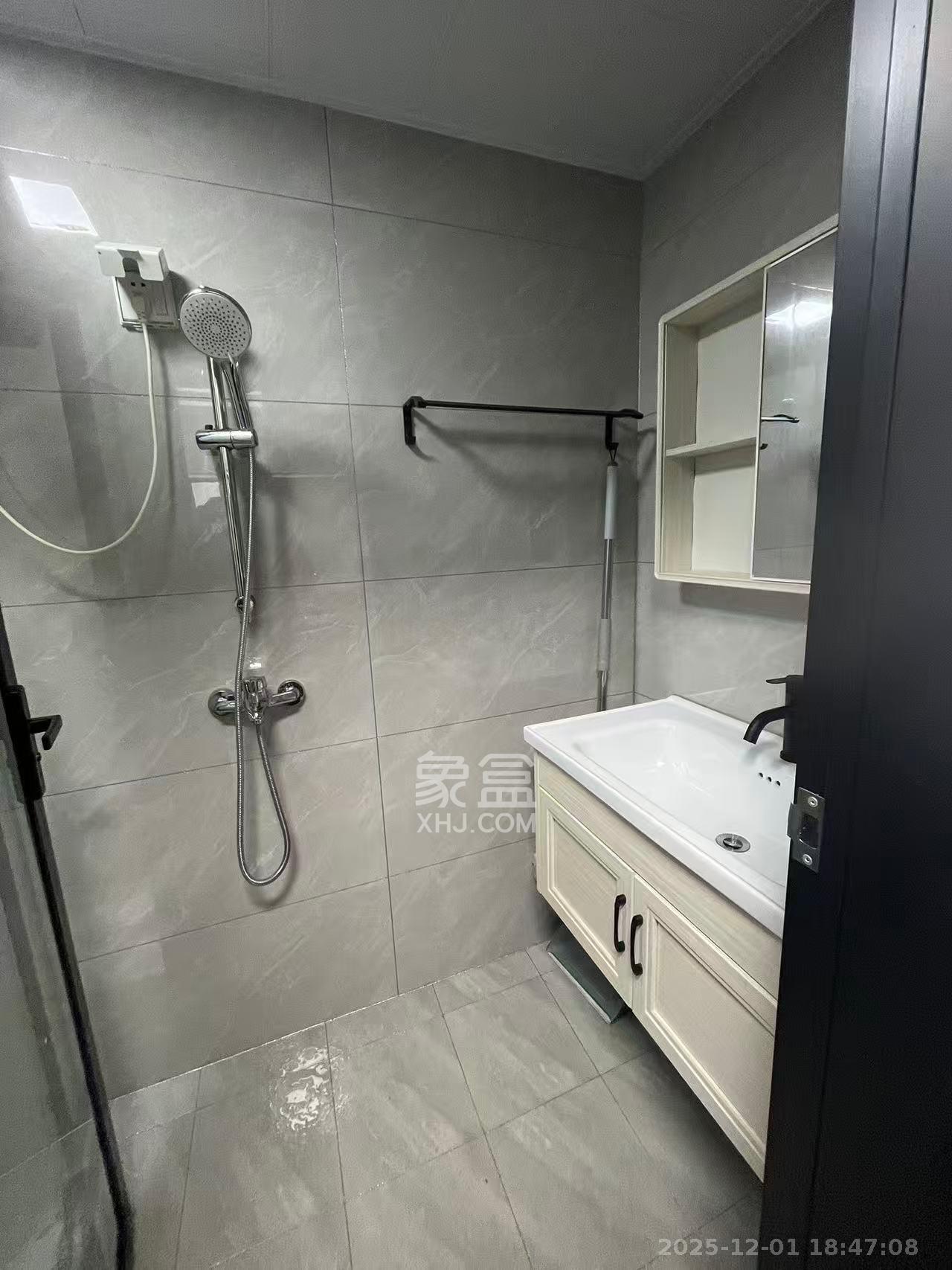 保利香槟国际  1室0厅0卫    1300.0元/月室内图