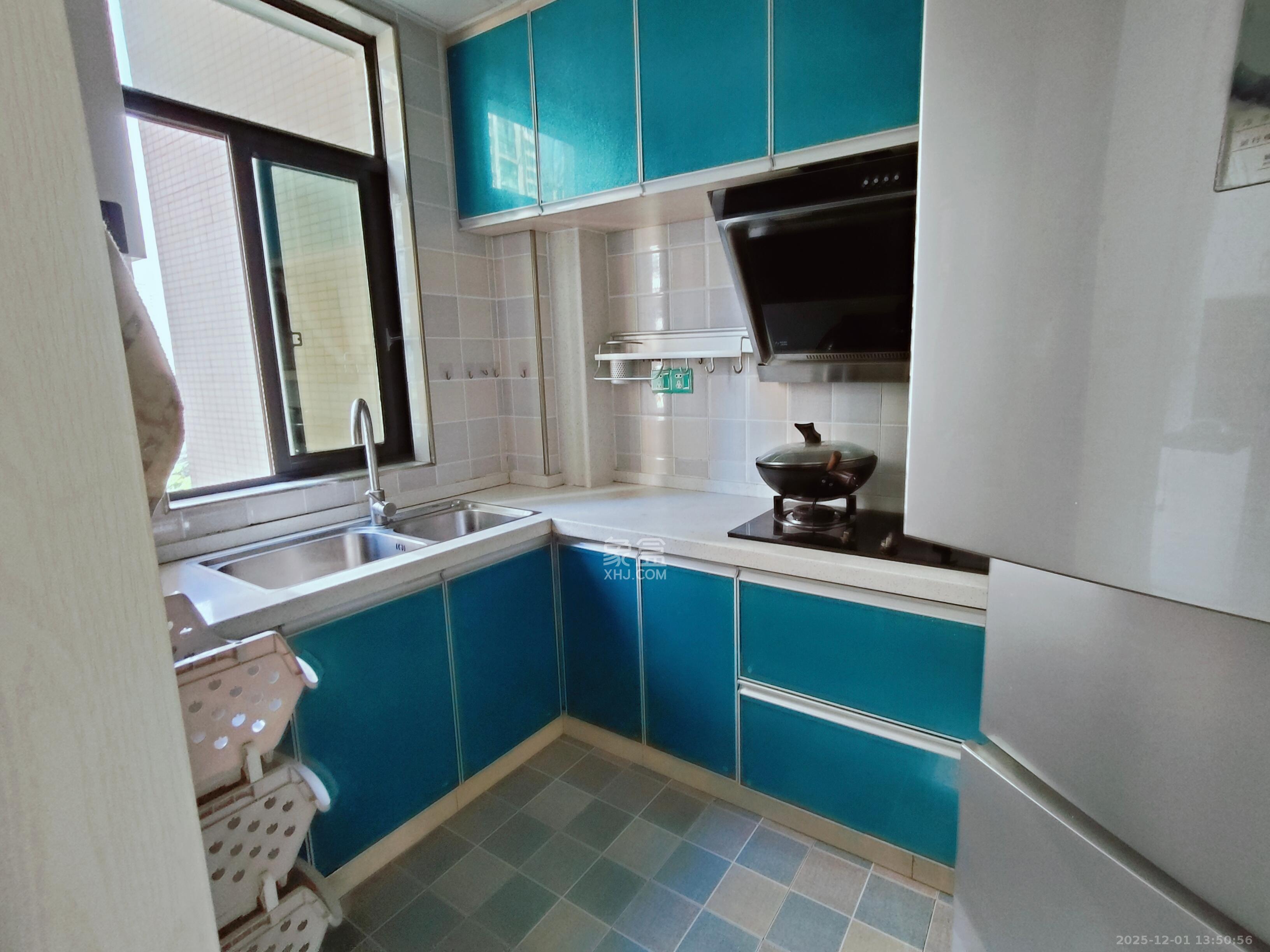 江山如画  3室1厅1卫    2500.0元/月室内图