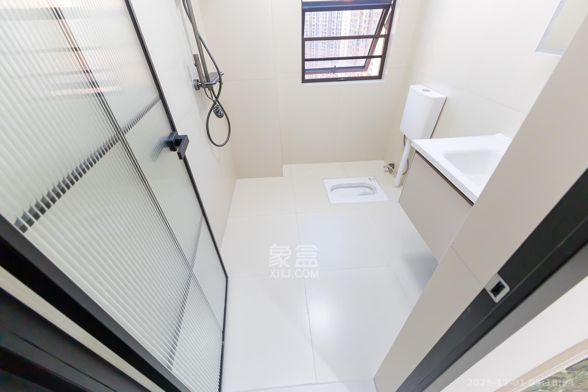 润和又一城  4室2厅2卫    106.8万卫生间