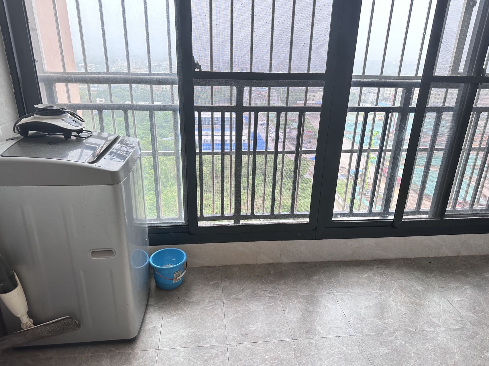 香榭花园 2室2厅1卫 2300.0元/月 香榭花园 2室2厅1卫 2300.0元/月室内图