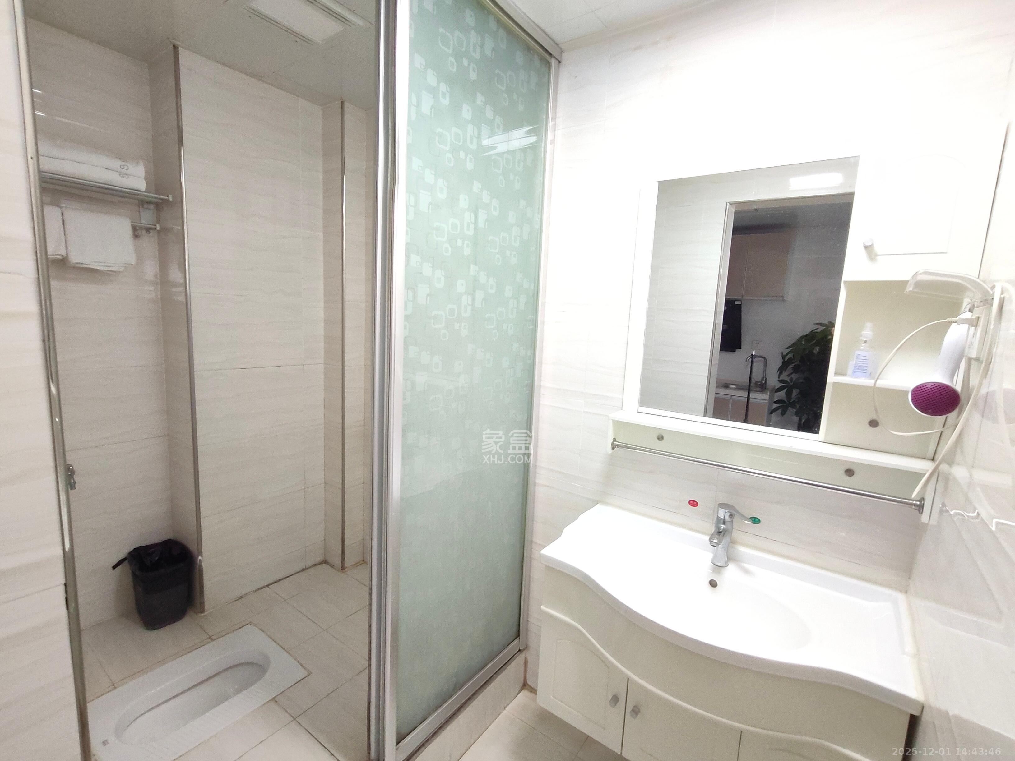 东怡外国(南湖一号) 1室1厅1卫 2200.0元/月 东怡外国(南湖一号) 1室1厅1卫 2200.0元/月室内图