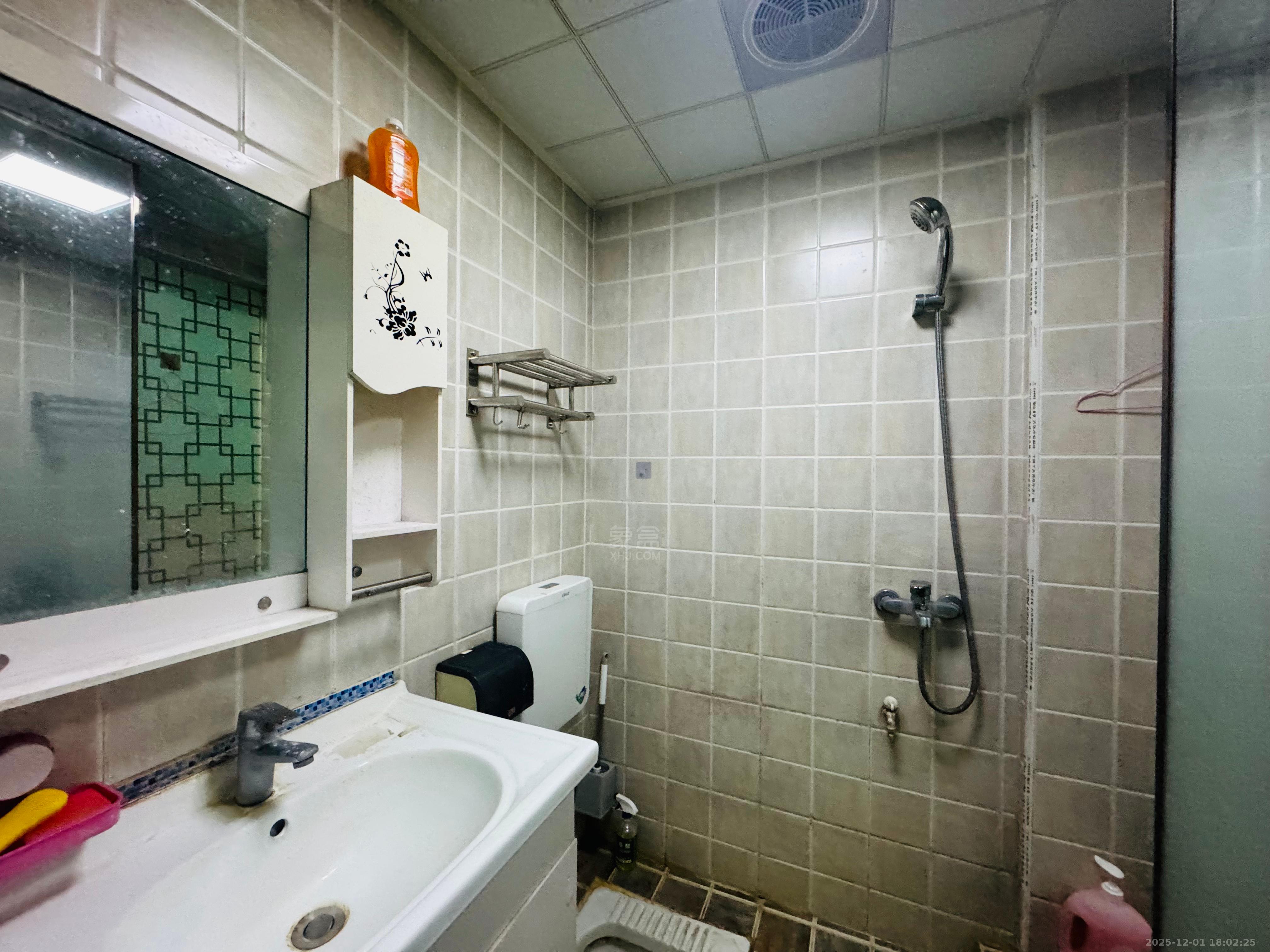 中建御山和苑  1室1厅1卫    1000.0元/月室内图