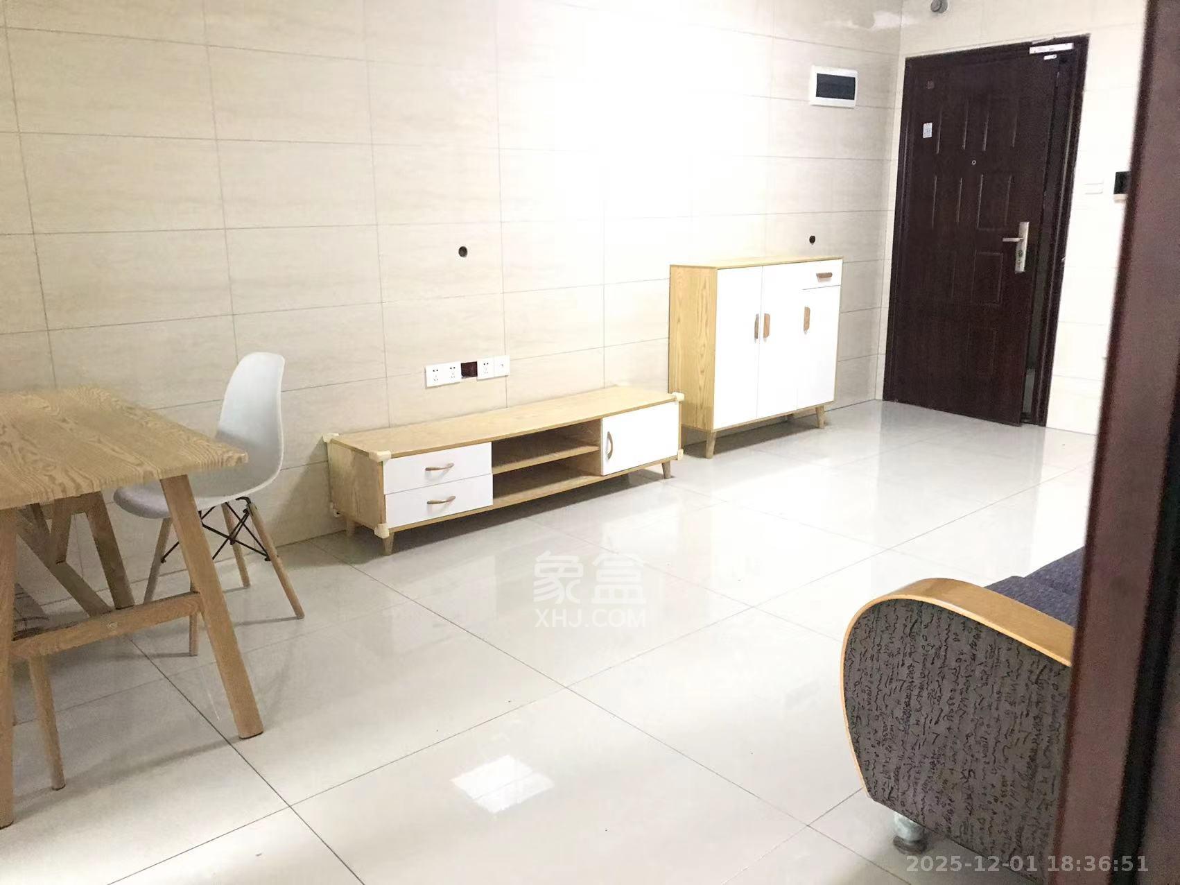 广华国际公馆(广华大厦) 2室2厅1卫 2000.0元/月 广华国际公馆(广华大厦) 2室2厅1卫 2000.0元/月室内图