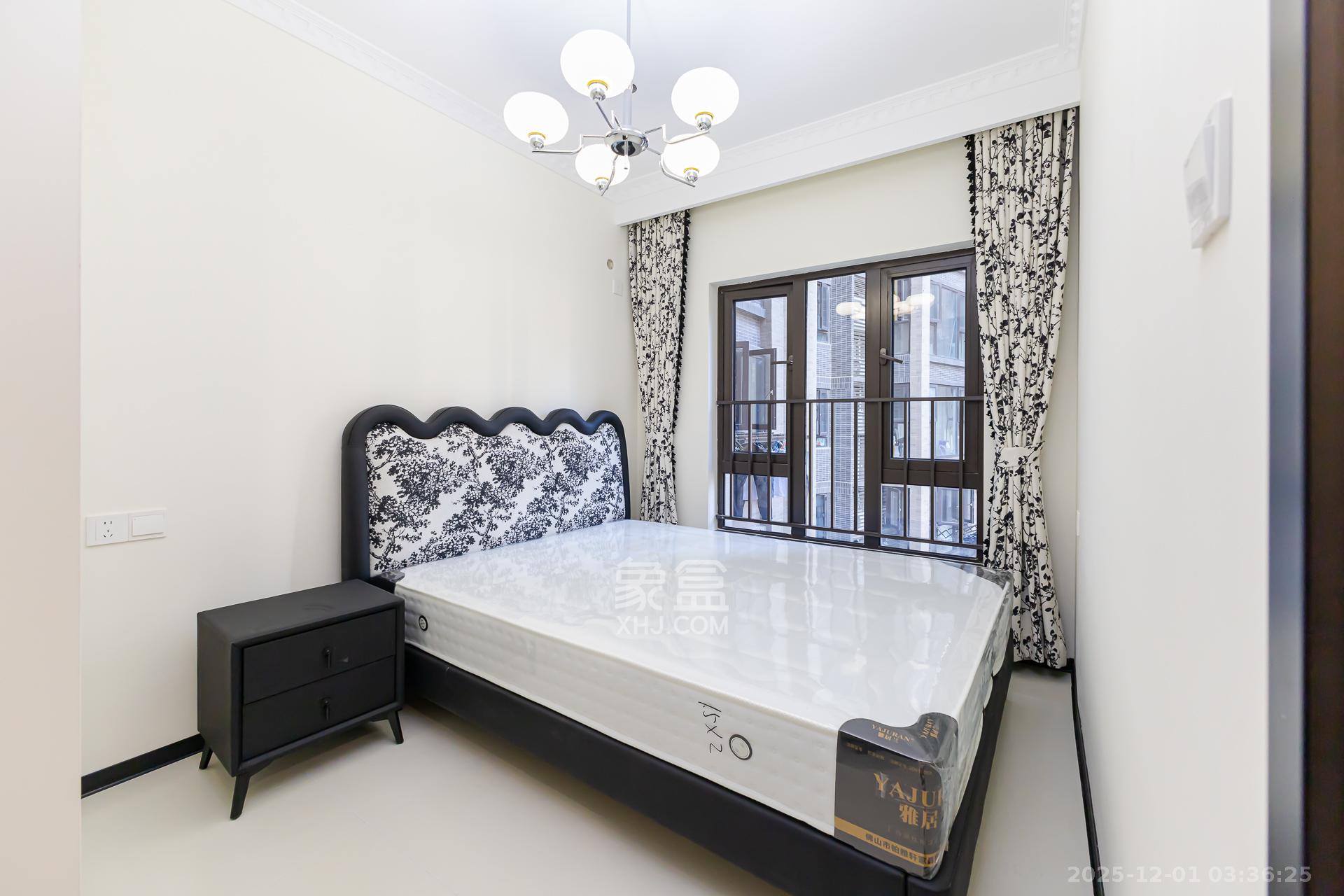 时代倾城五期  2室2厅1卫    75.8万卧室