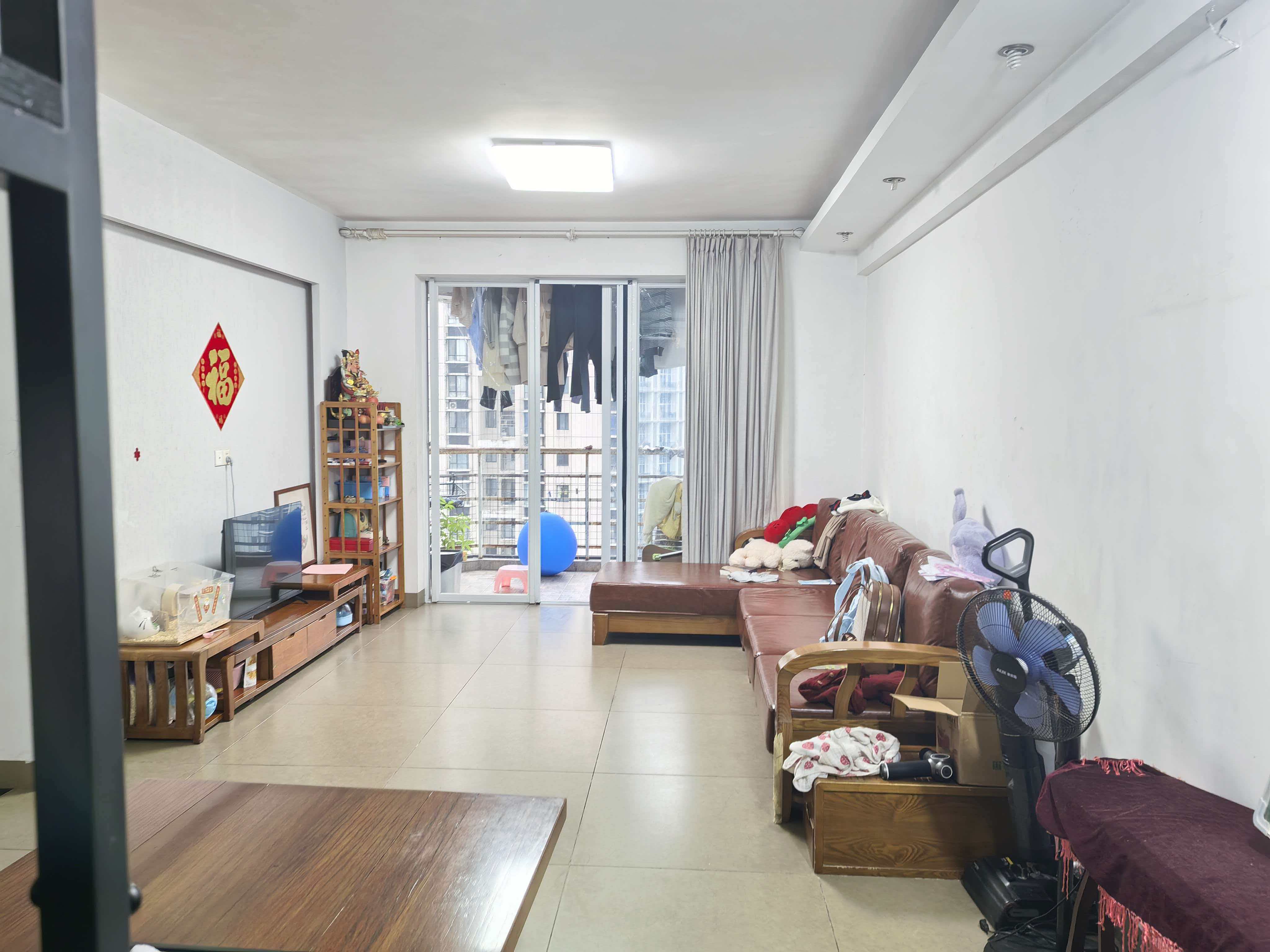 金域湾畔  3室2厅2卫    150.0万