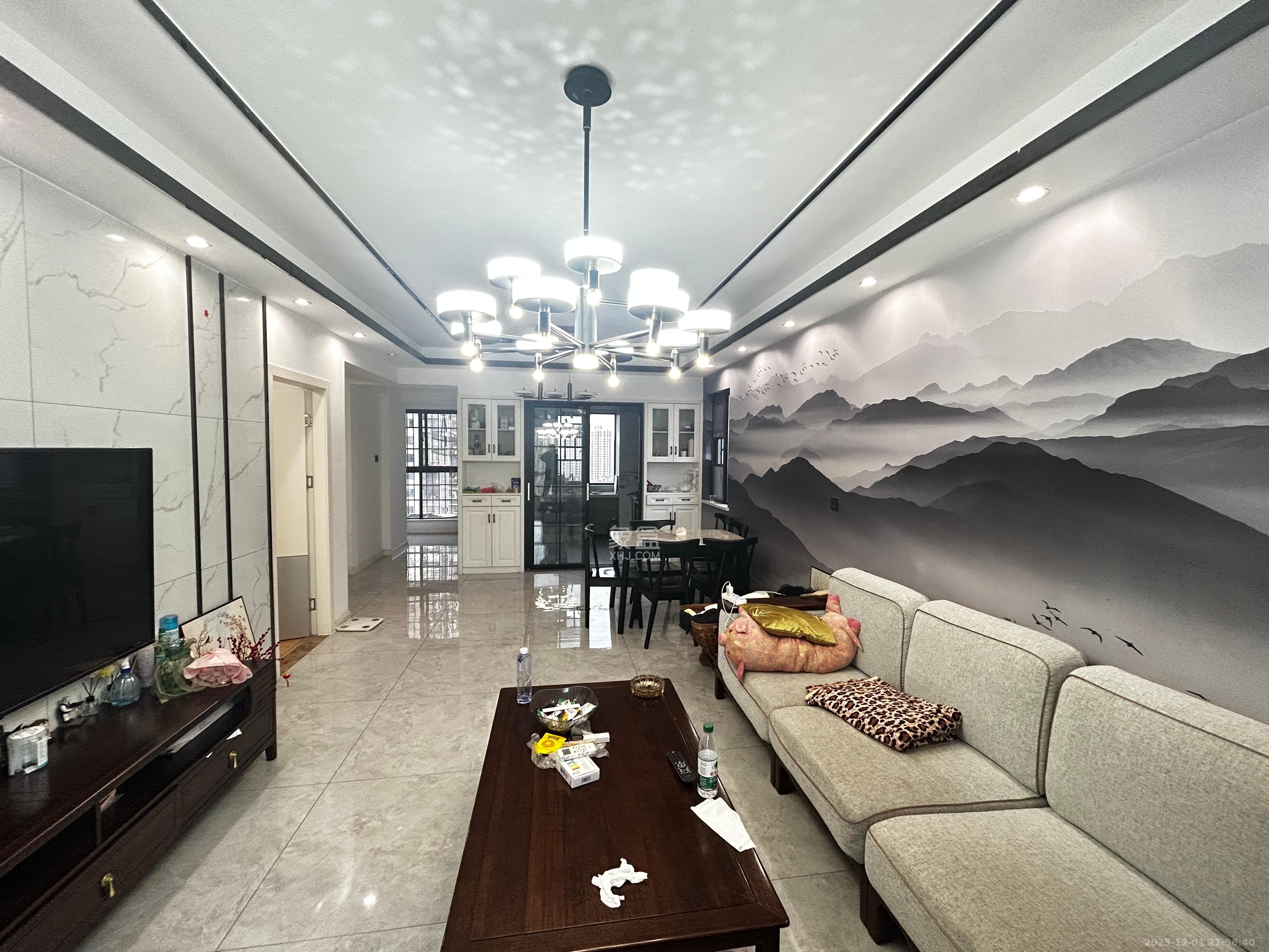 星湖湾二期高层 3室2厅2卫 3280.0元/月 星湖湾二期高层 3室2厅2卫 3280.0元/月室内图