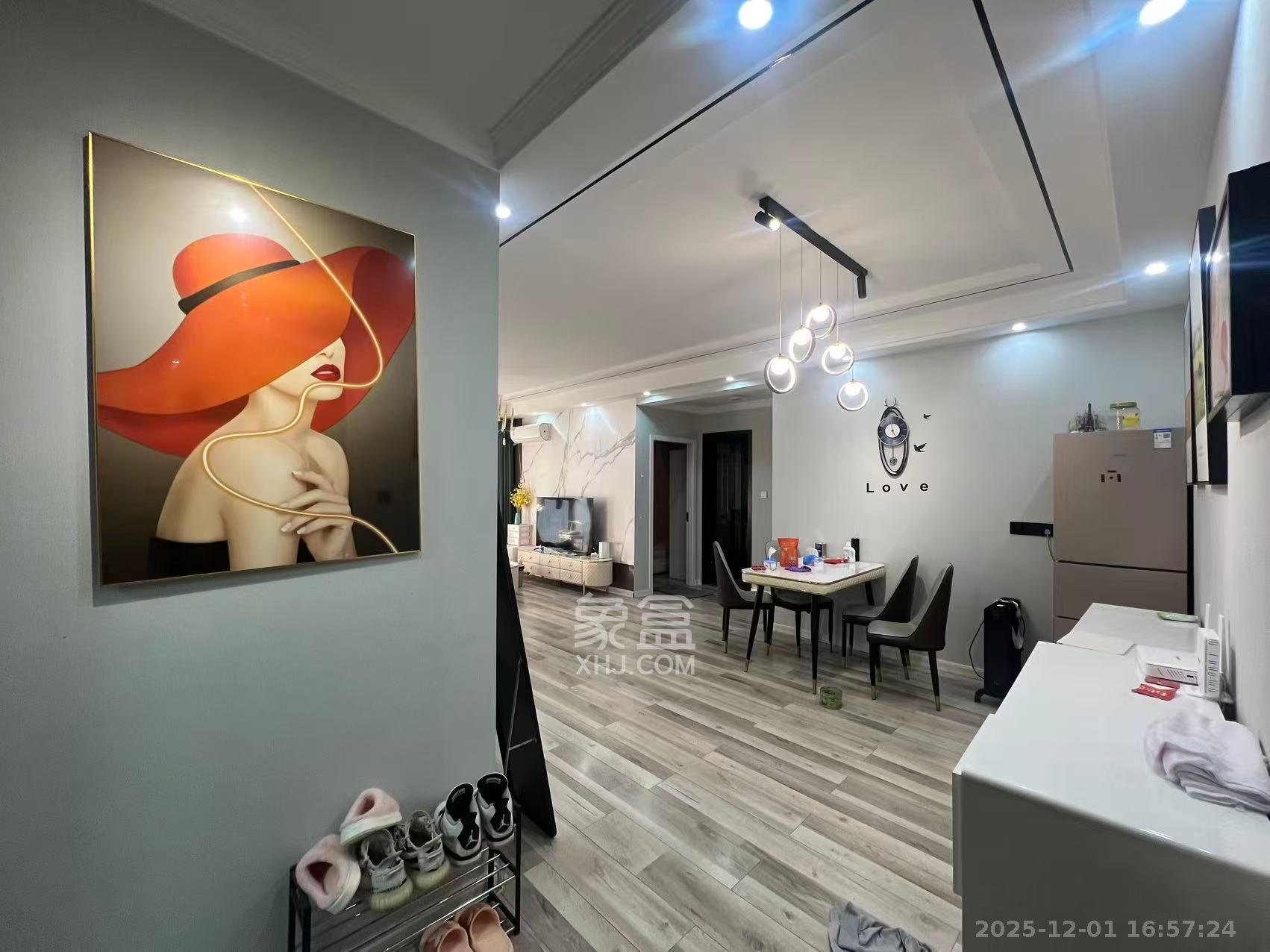 长房东旭国际  3室2厅2卫    3000.0元/月室内图