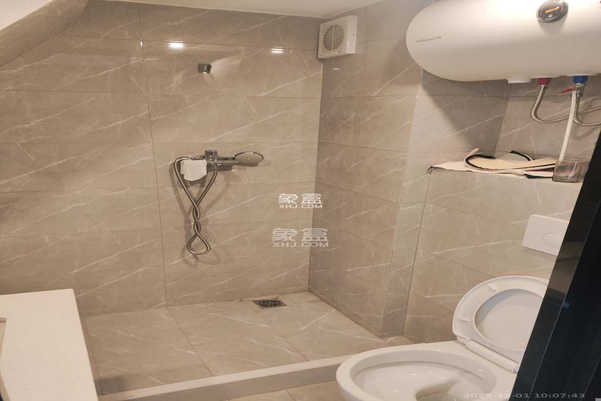 中一鲲出(鲲鹏府) 1室0厅0卫 2400.0元/月 中一鲲出(鲲鹏府) 1室0厅0卫 2400.0元/月室内图