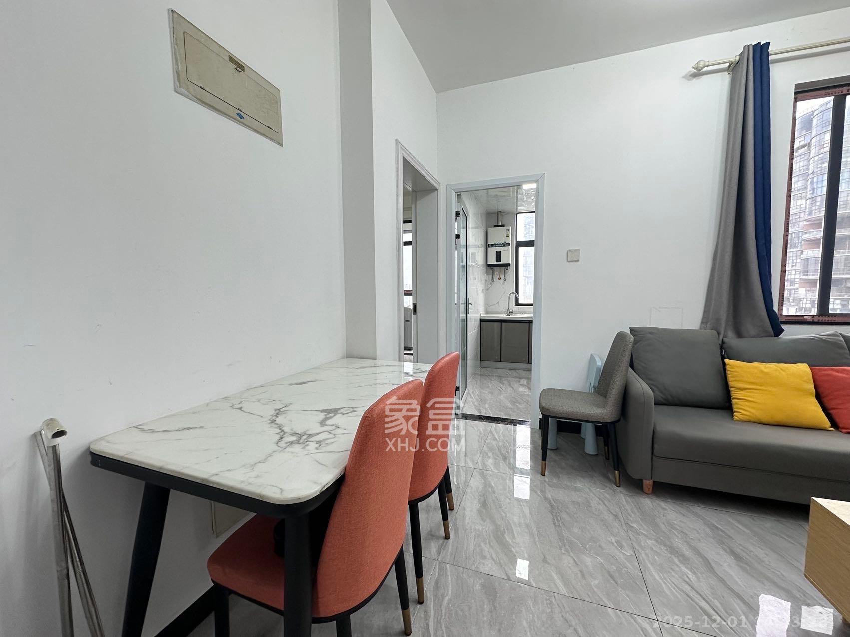 湘江世纪城悦江苑 1室1厅1卫 1800.0元/月 湘江世纪城悦江苑 1室1厅1卫 1800.0元/月室内图