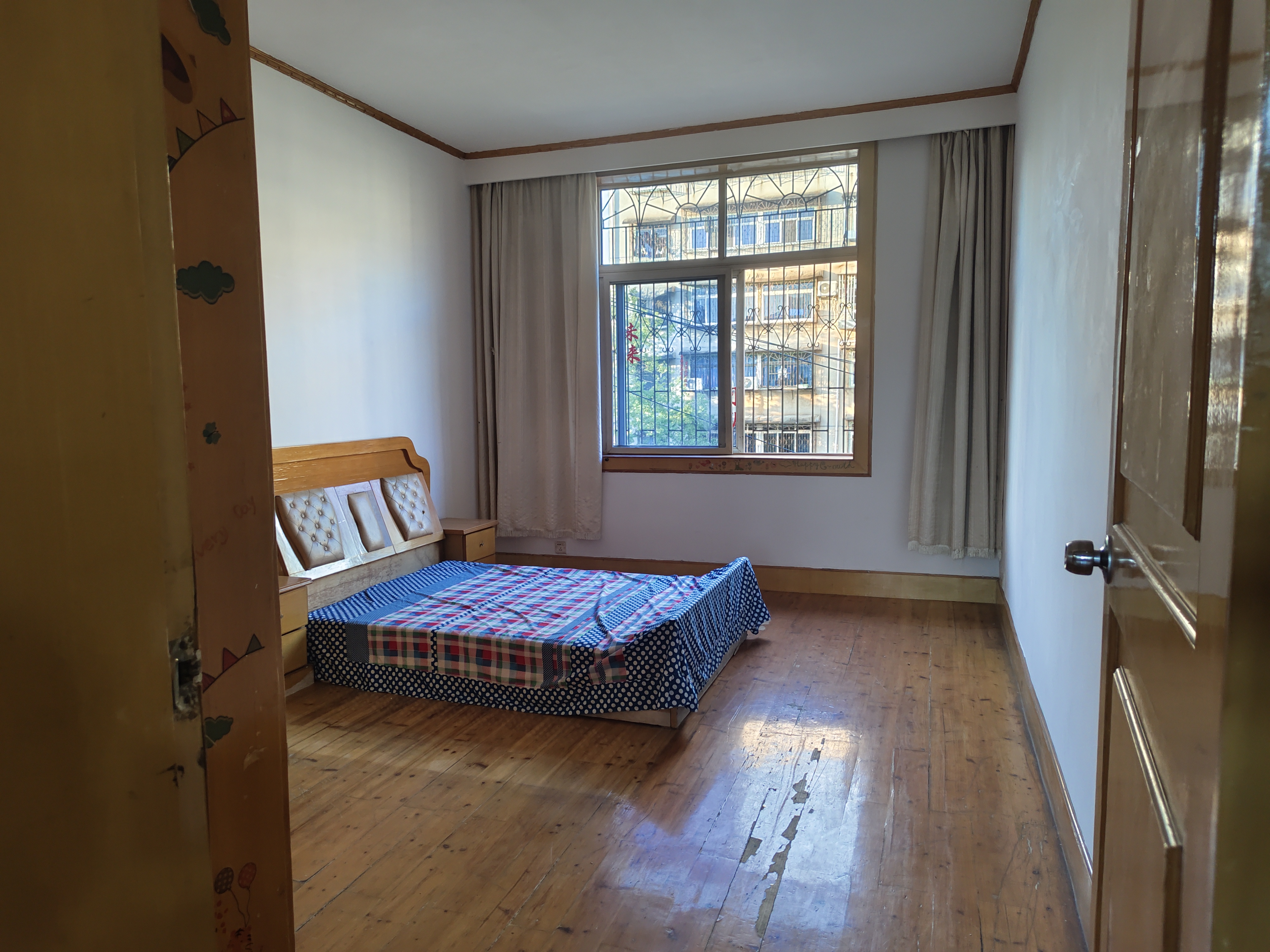 娄底市财政局宿舍区 1室0厅0卫 50.8万 娄底市财政局宿舍区 1室0厅0卫 50.8万客厅