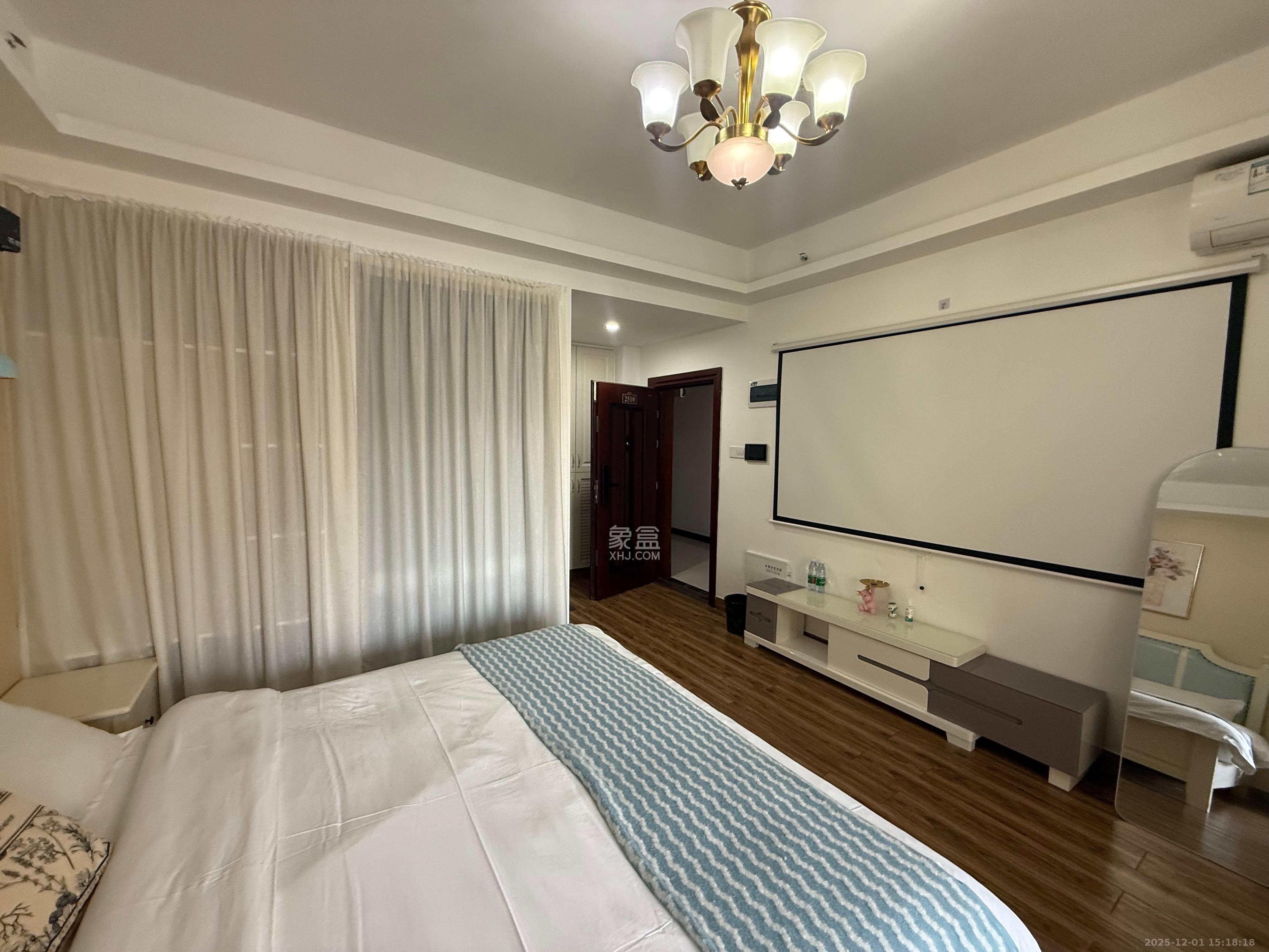 半山公馆（半山国际中心）  1室1厅1卫    1850.0元/月室内图