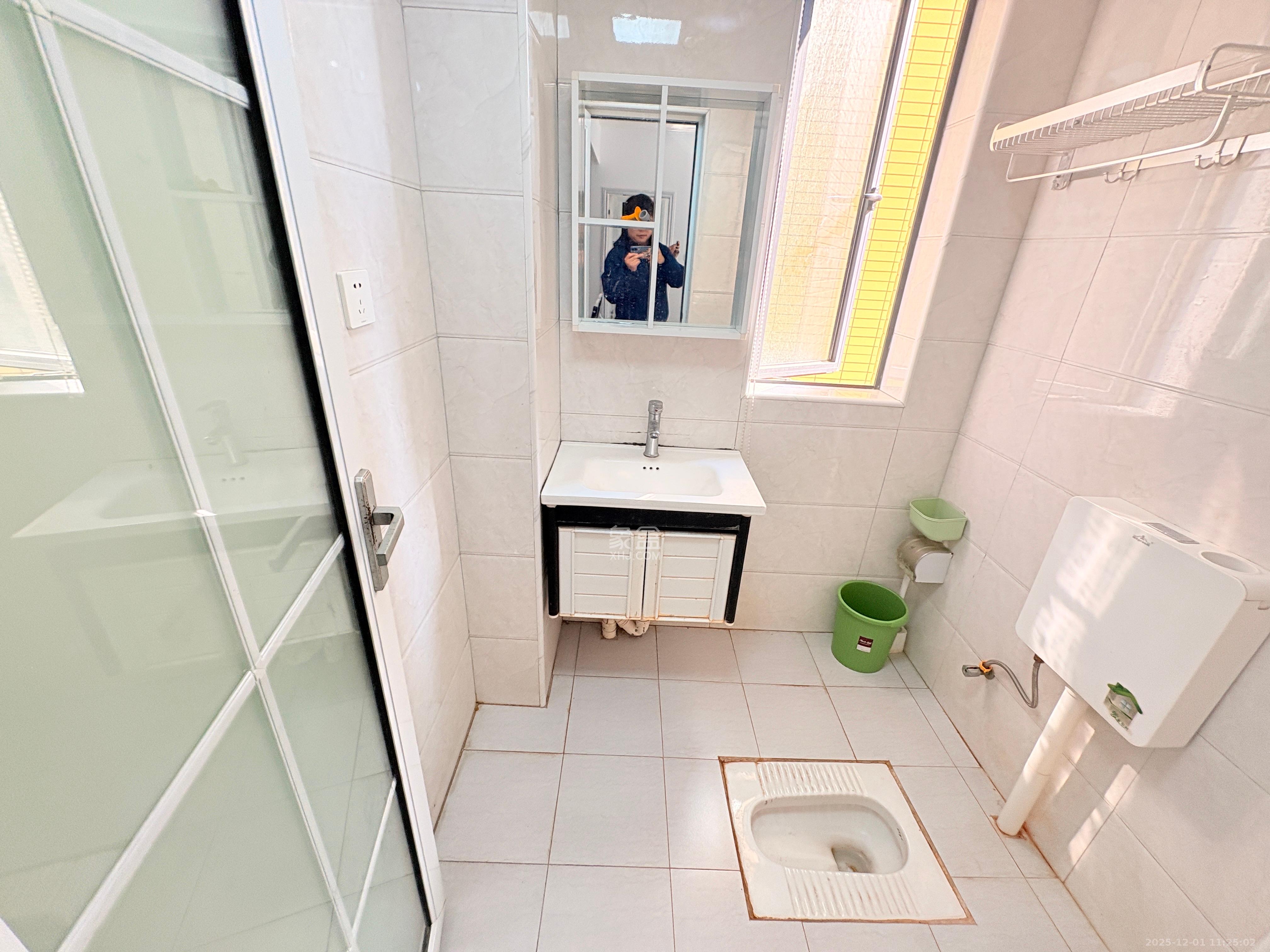 长盛岚庭 3室2厅2卫 2500.0元/月 长盛岚庭 3室2厅2卫 2500.0元/月室内图