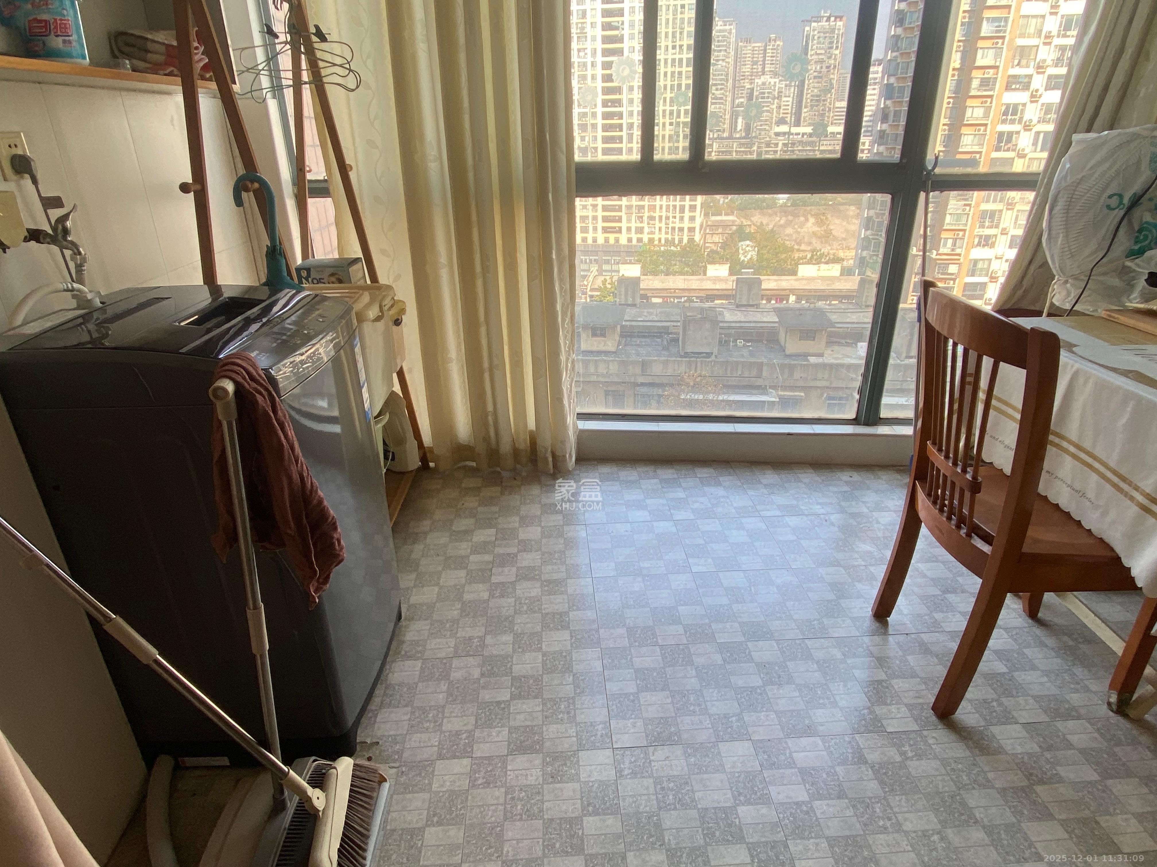 欧园 1室1厅1卫 1800.0元/月 欧园 1室1厅1卫 1800.0元/月室内图