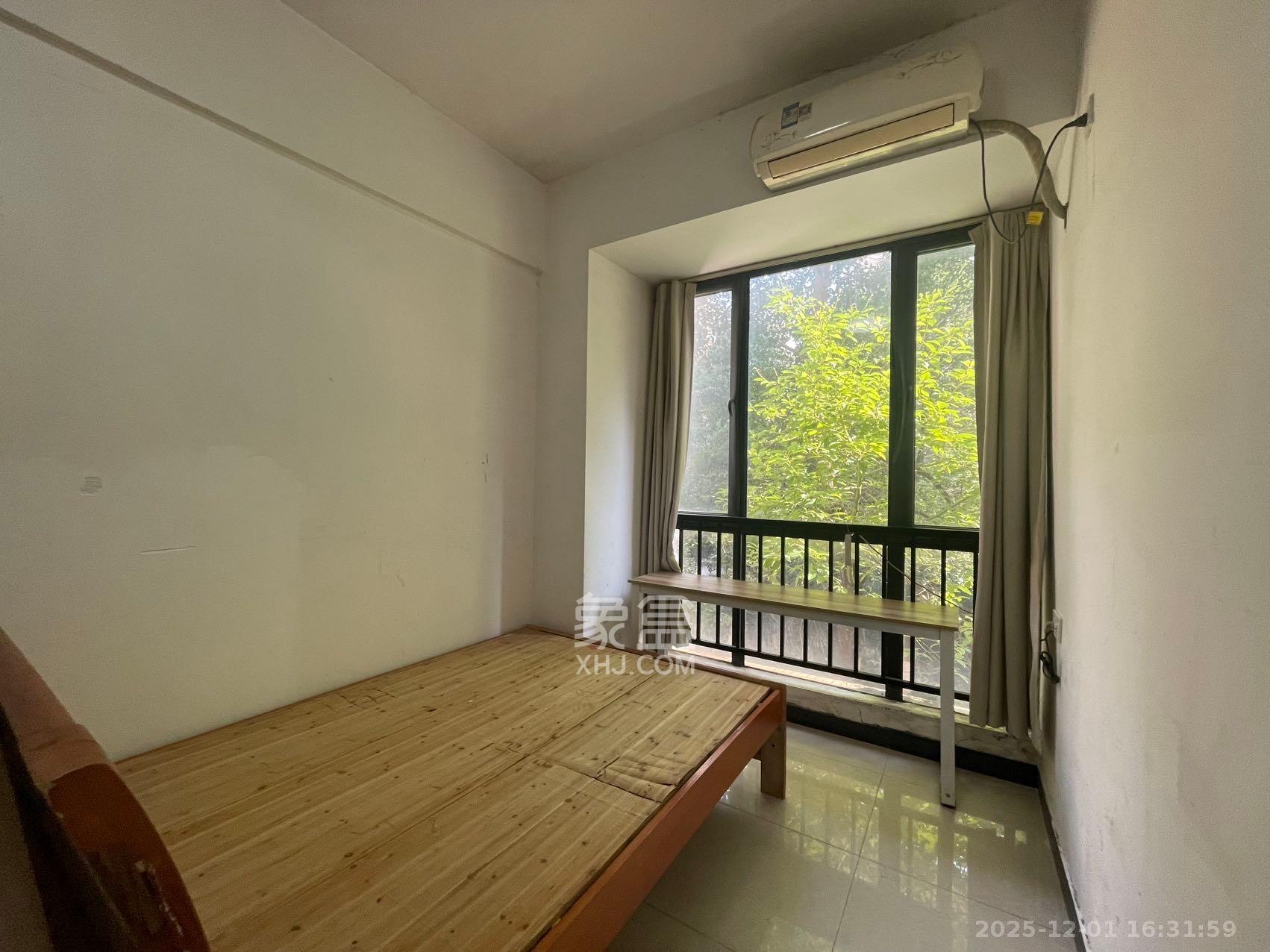 中建芙蓉工社  1室1厅1卫    800.0元/月