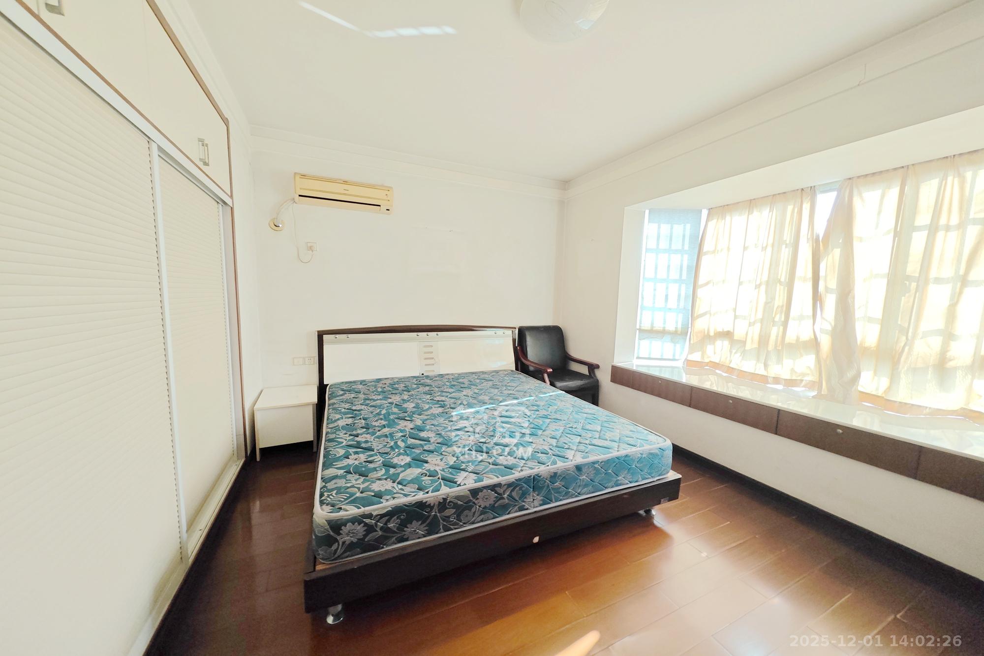 名都花园 4室2厅2卫 113.0万 名都花园 4室2厅2卫 113.0万卧室