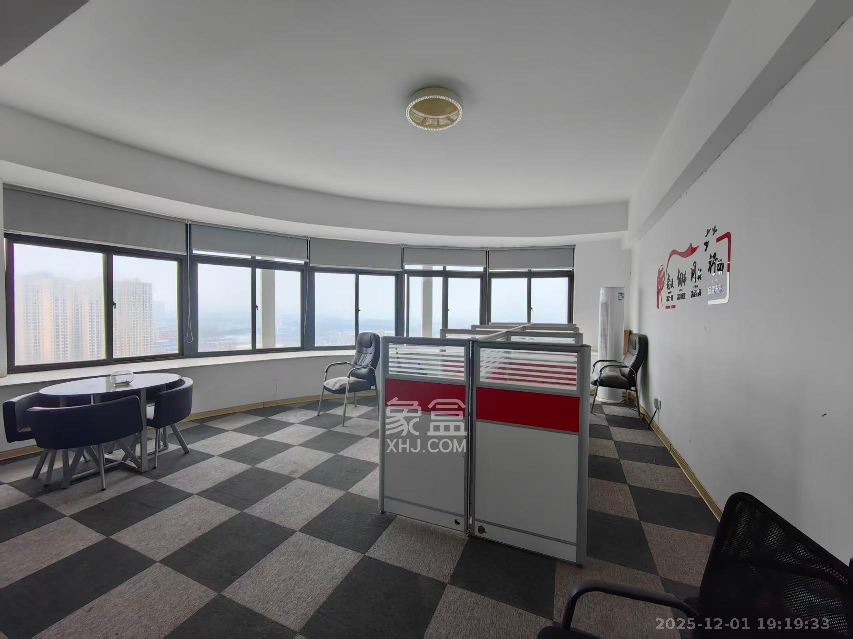 红树湾  3室2厅2卫    2000.0元/月室内图