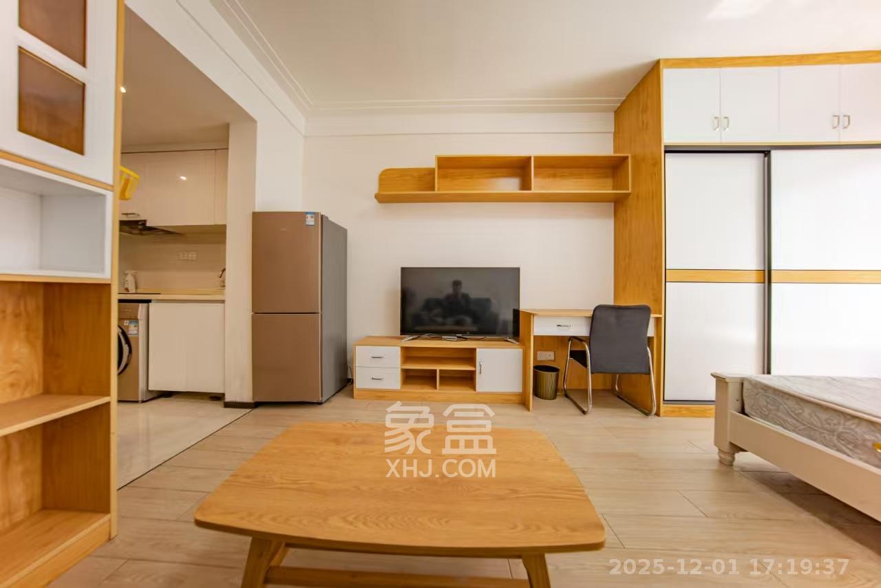 中海国际二期  1室1厅1卫    1100.0元/月室内图