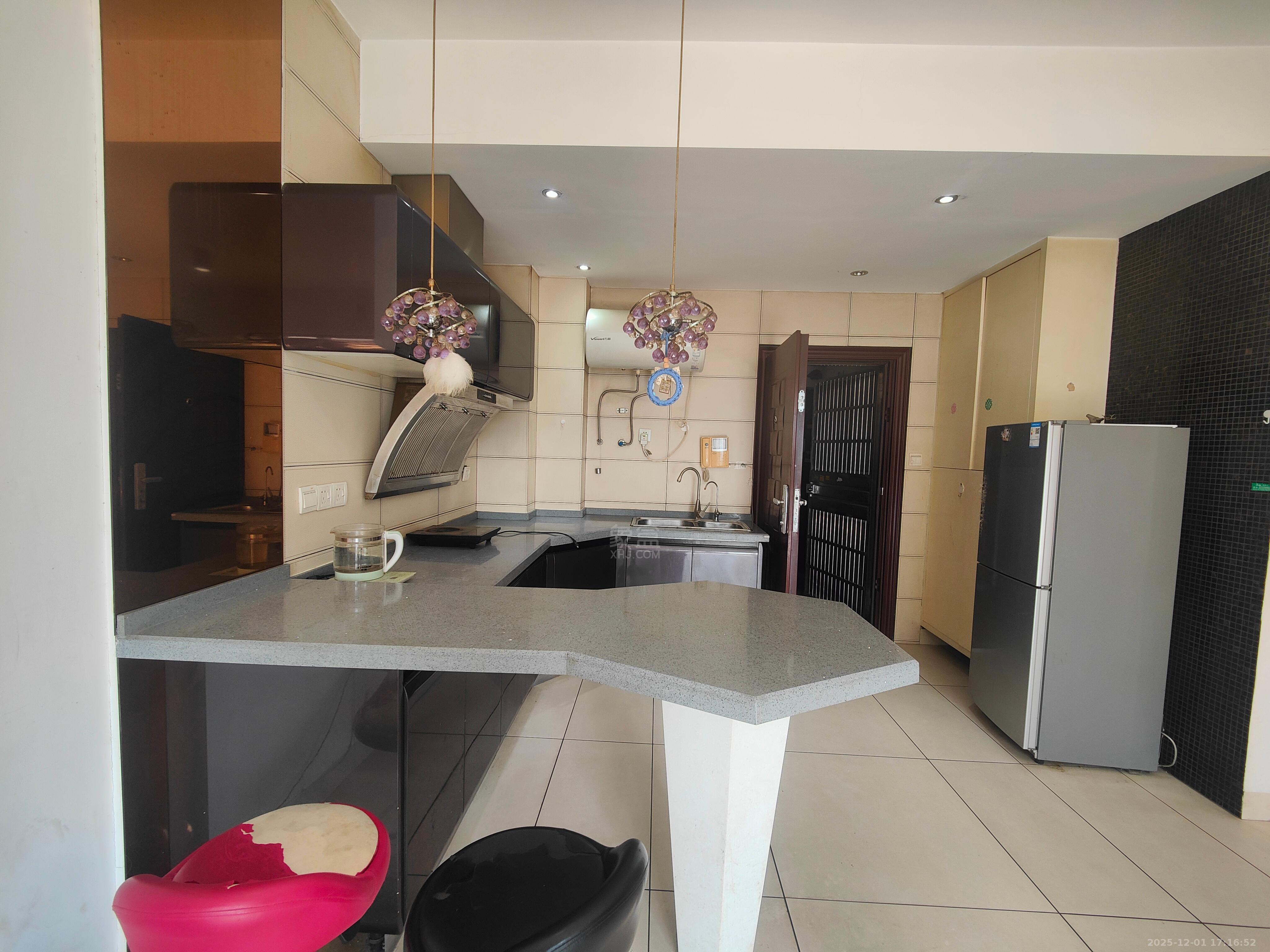 尚格名城向左向右  1室1厅1卫    1400.0元/月室内图