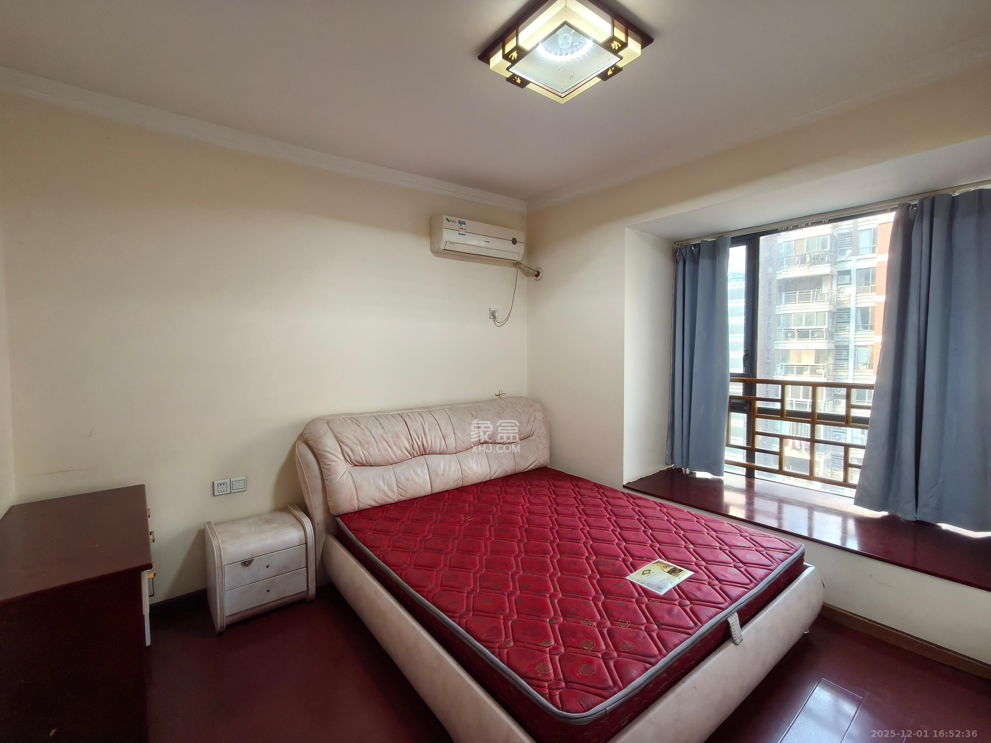 奥林匹克花园  3室2厅1卫    2600.0元/月室内图