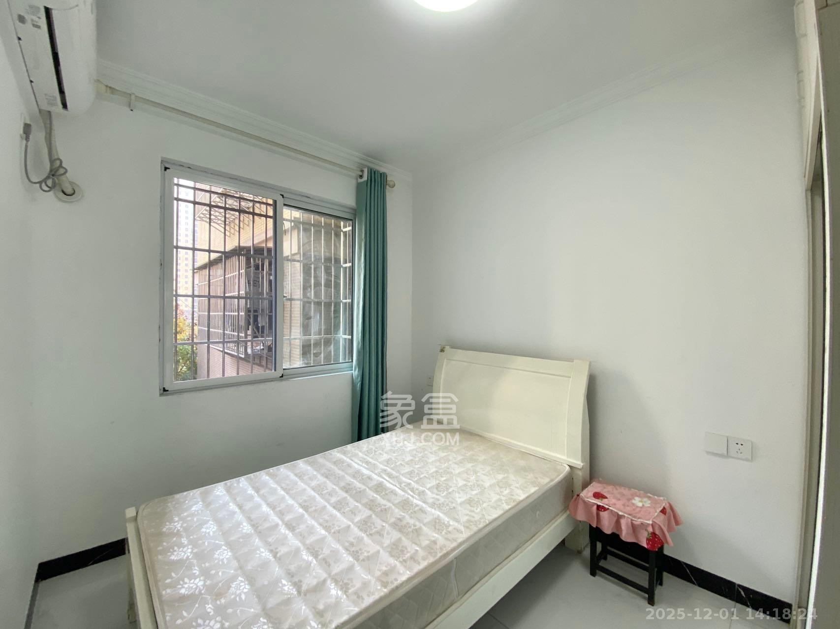 星城新宇川河苑 3室1厅1卫 1800.0元/月 星城新宇川河苑 3室1厅1卫 1800.0元/月室内图