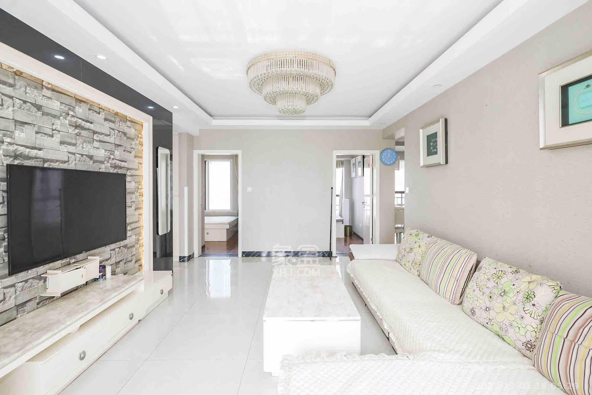 南山雍江汇（滨江国际新城）  3室2厅1卫    3200.0元/月