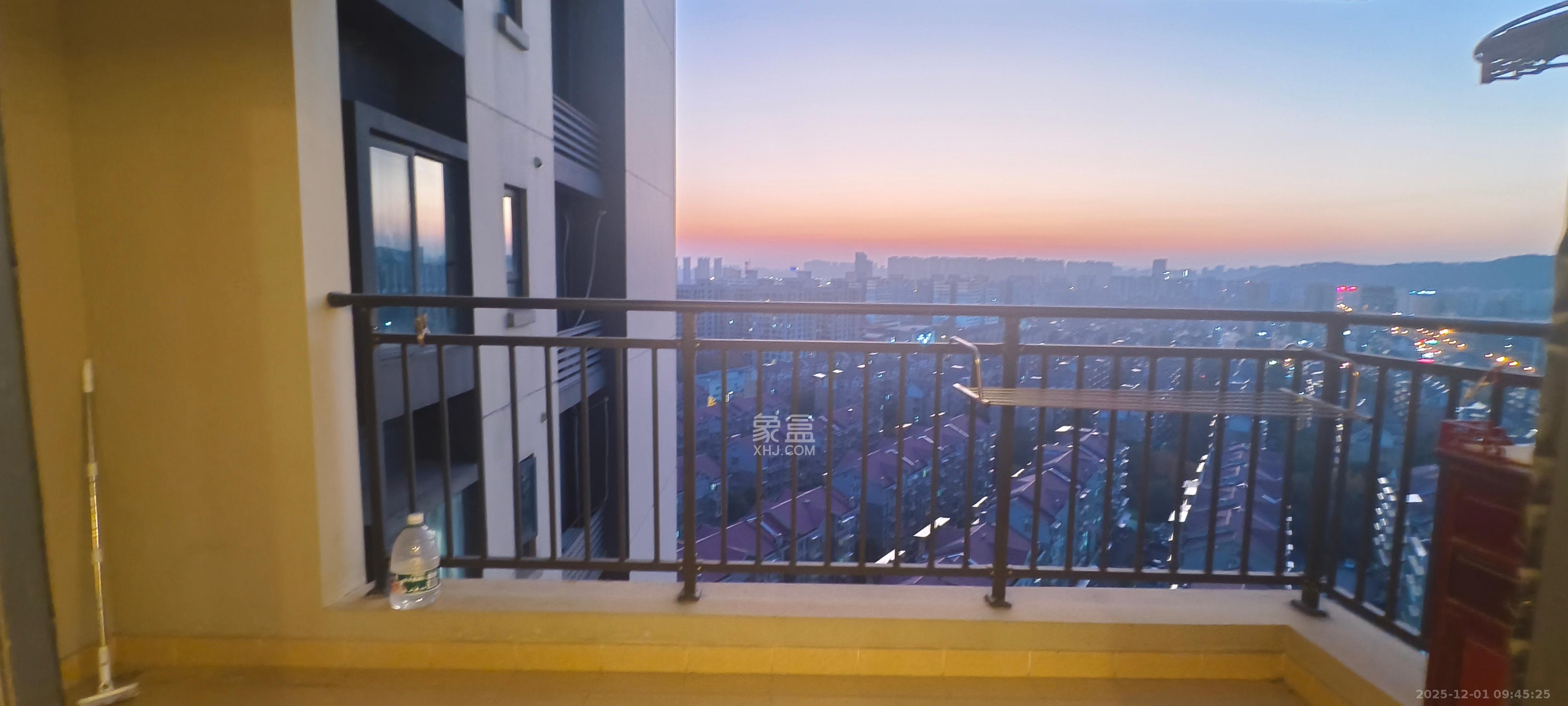 万科金域缇香  4室2厅2卫    3700.0元/月室内图