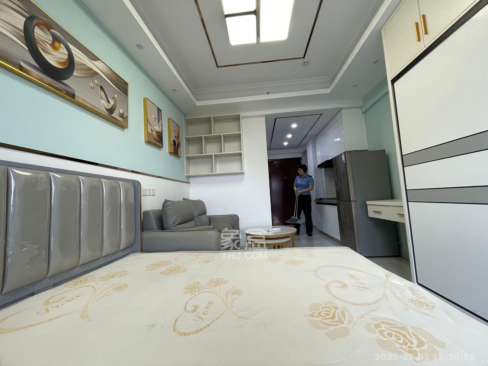 碧桂园印象  1室1厅1卫    1500.0元/月室内图