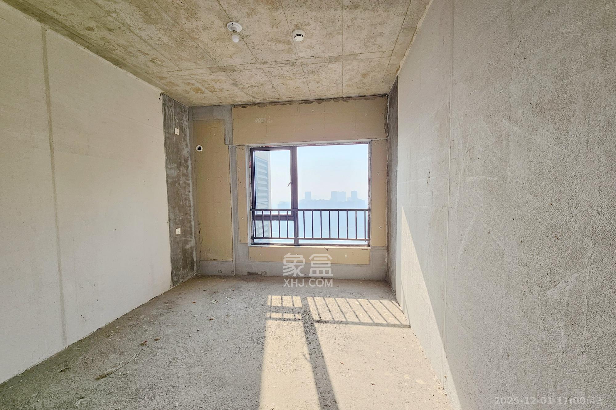 阳光城尚东湾凌云府  3室2厅2卫    110.0万卧室