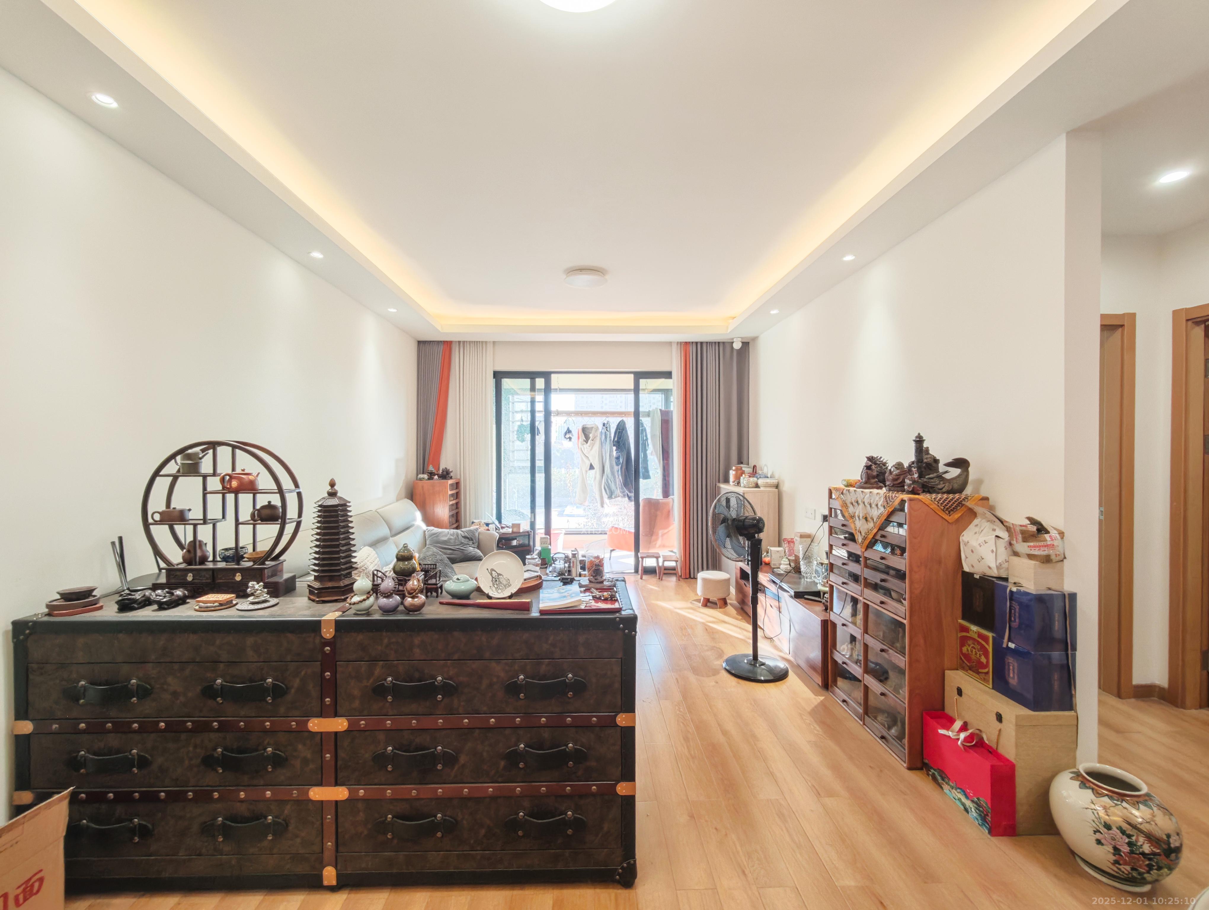 中建嘉和城凤凰台(中建瑞兴家园) 3室2厅1卫 85.0万 中建嘉和城凤凰台(中建瑞兴家园) 3室2厅1卫 85.0万客厅