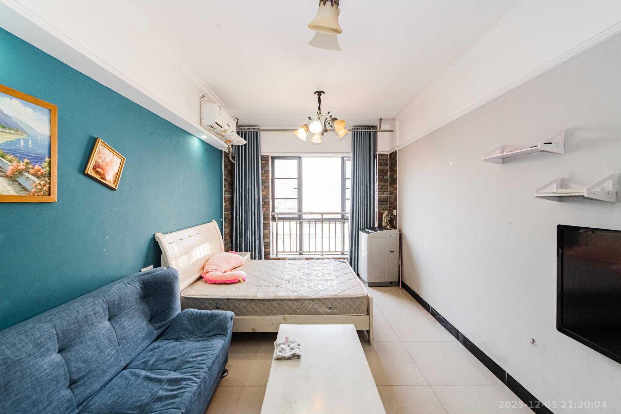 世纪云中心 1室1厅1卫 19.8万 世纪云中心 1室1厅1卫 19.8万客厅