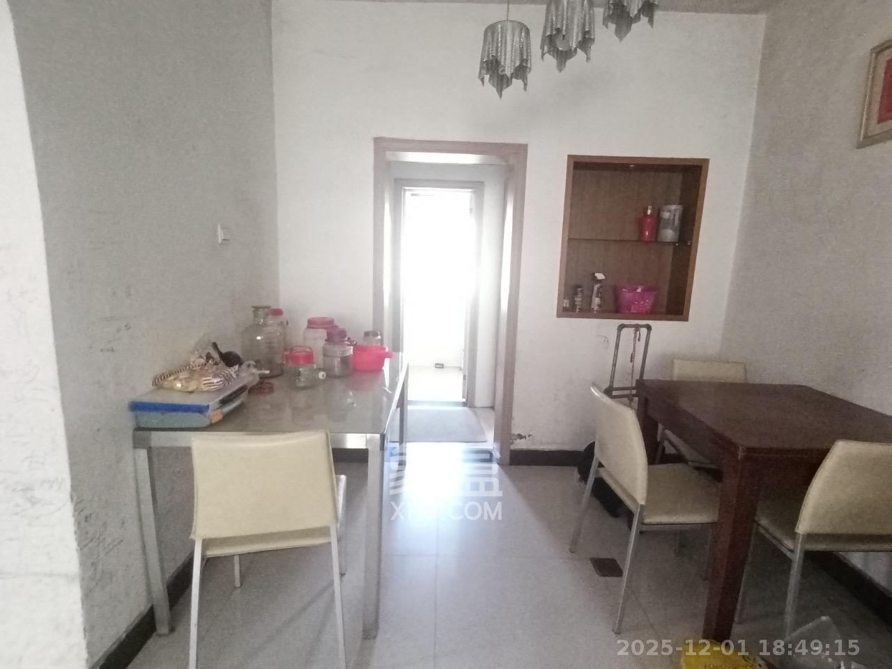 景环小区  2室2厅1卫    1500.0元/月室内图