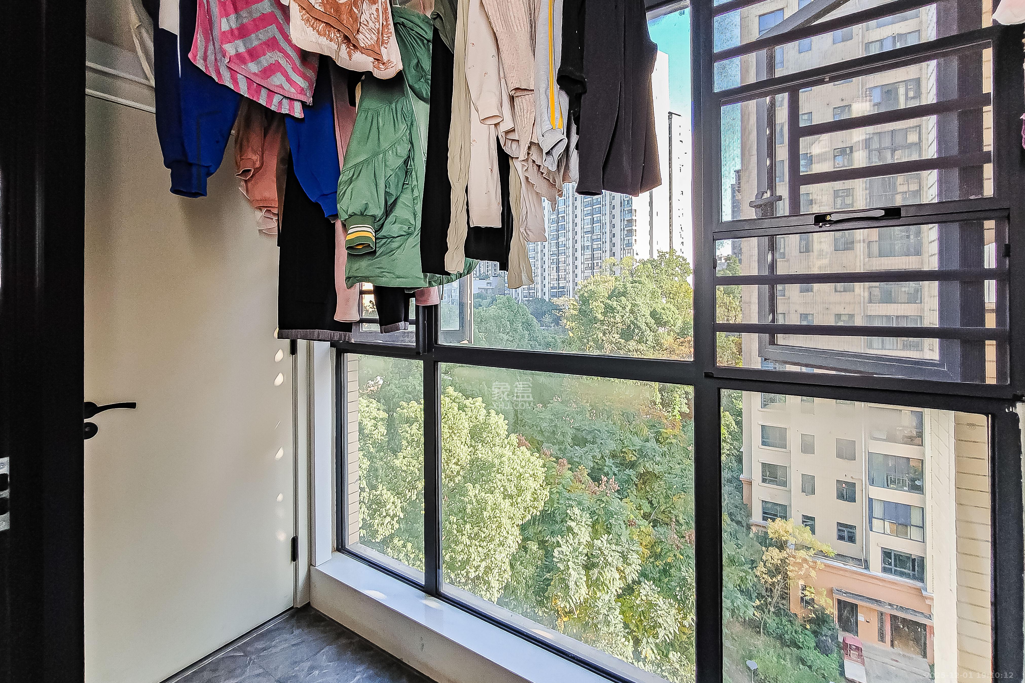 长盛岚庭 3室2厅2卫 118.0万 长盛岚庭 3室2厅2卫 118.0万阳台