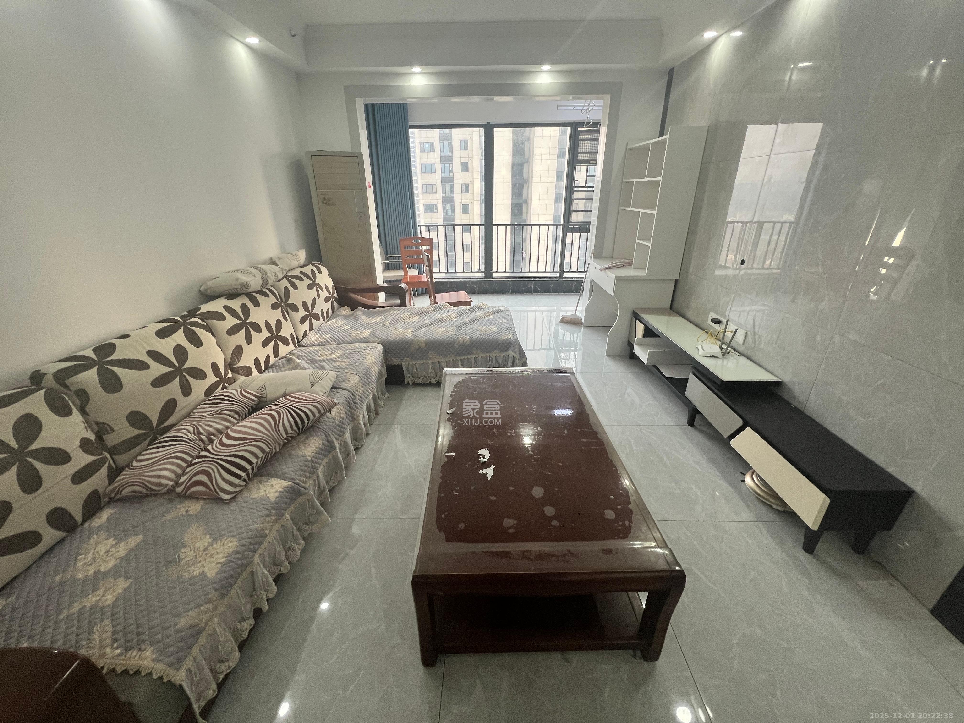 南山梅溪一方 3室2厅2卫 3000.0元/月 南山梅溪一方 3室2厅2卫 3000.0元/月室内图