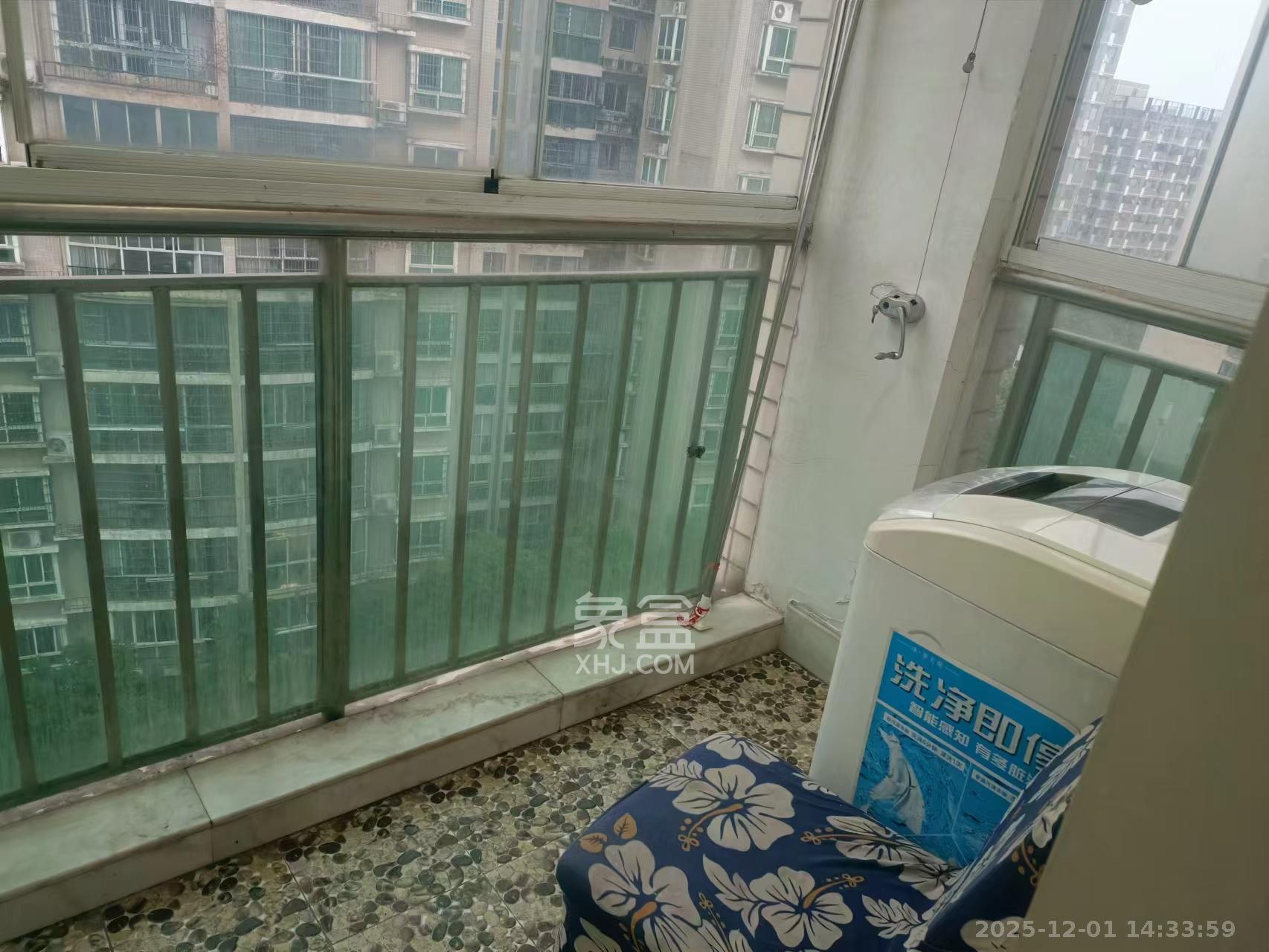 麓谷加州阳光 4室2厅2卫 3000.0元/月 麓谷加州阳光 4室2厅2卫 3000.0元/月室内图