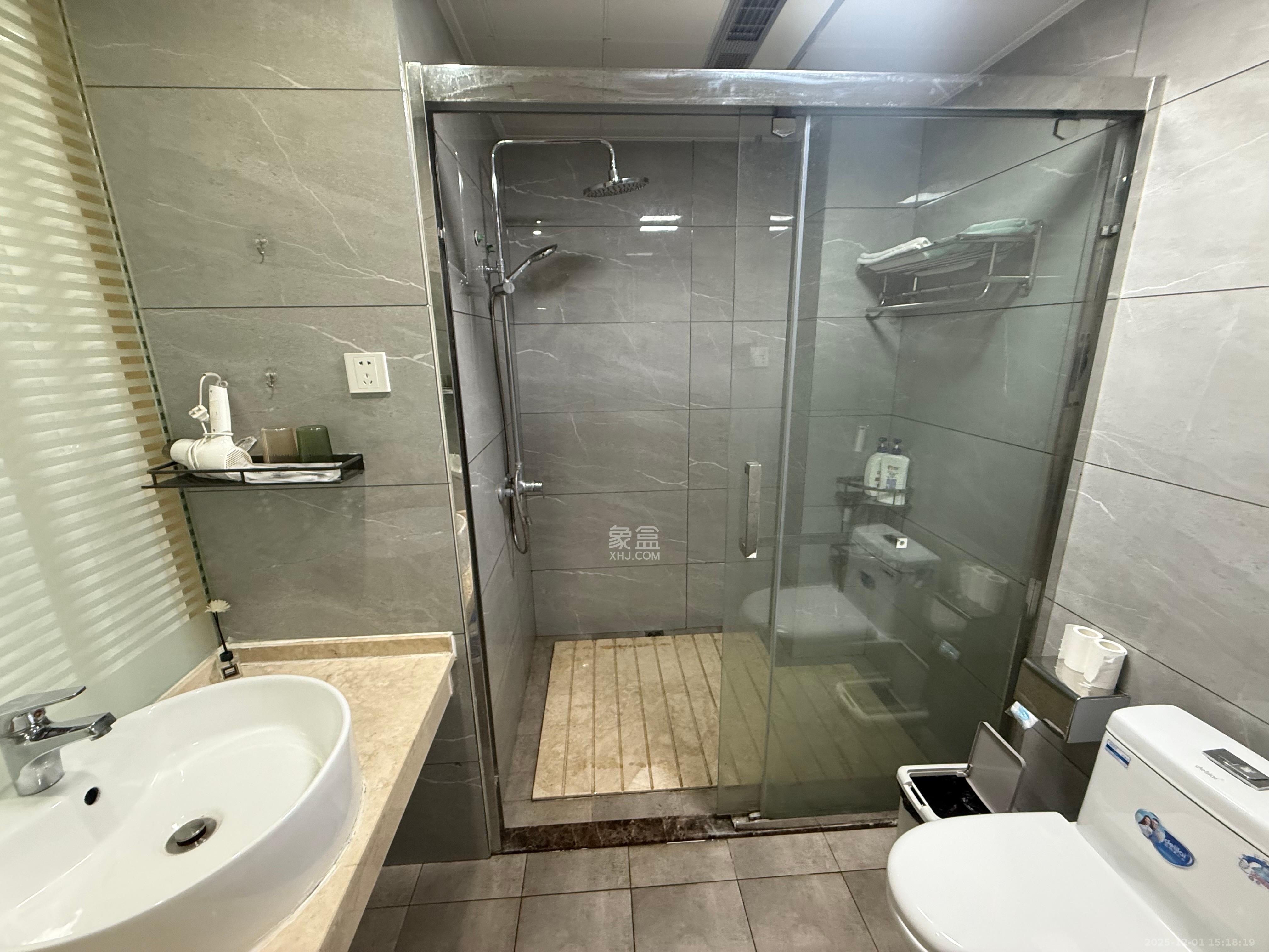 半山公馆(半山国际中心) 1室1厅1卫 1850.0元/月 半山公馆(半山国际中心) 1室1厅1卫 1850.0元/月室内图