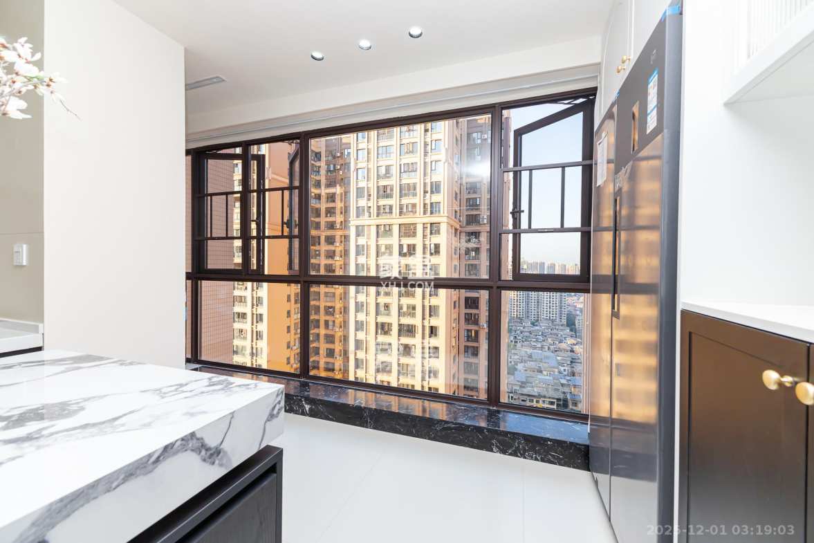 润和又一城 4室2厅2卫 106.8万 润和又一城 4室2厅2卫 106.8万阳台