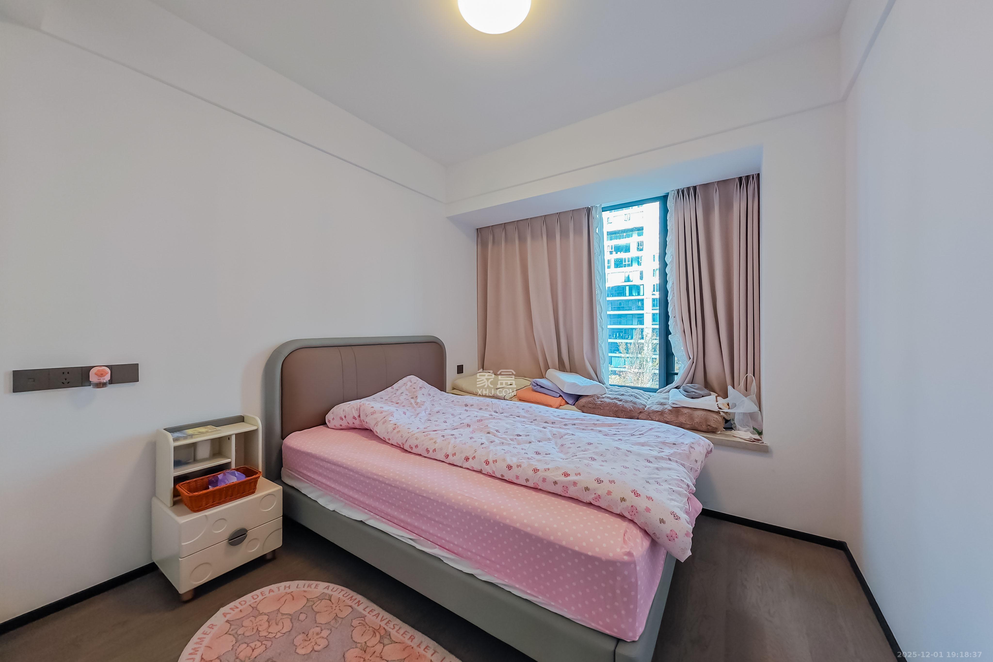 轨道万科悦府 4室2厅2卫 220.0万 轨道万科悦府 4室2厅2卫 220.0万卧室