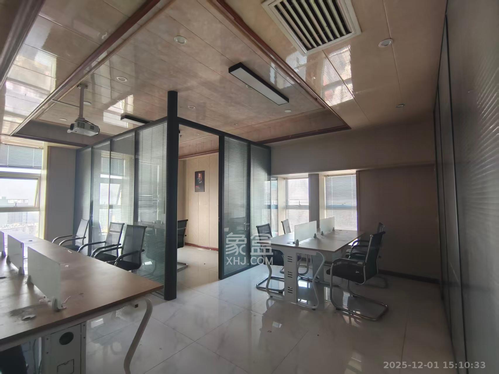 高信向日葵   160.0㎡      9000.0元/月室内图