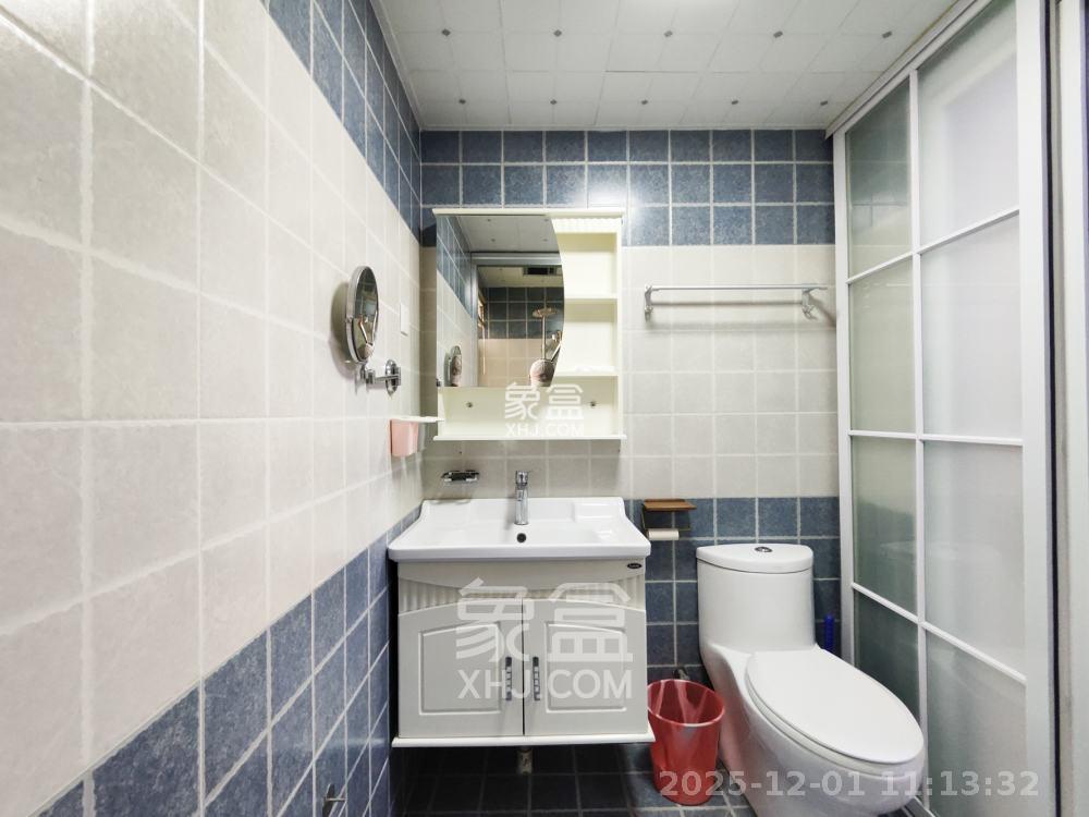 中天瑞景  3室2厅2卫    3000.0元/月室内图