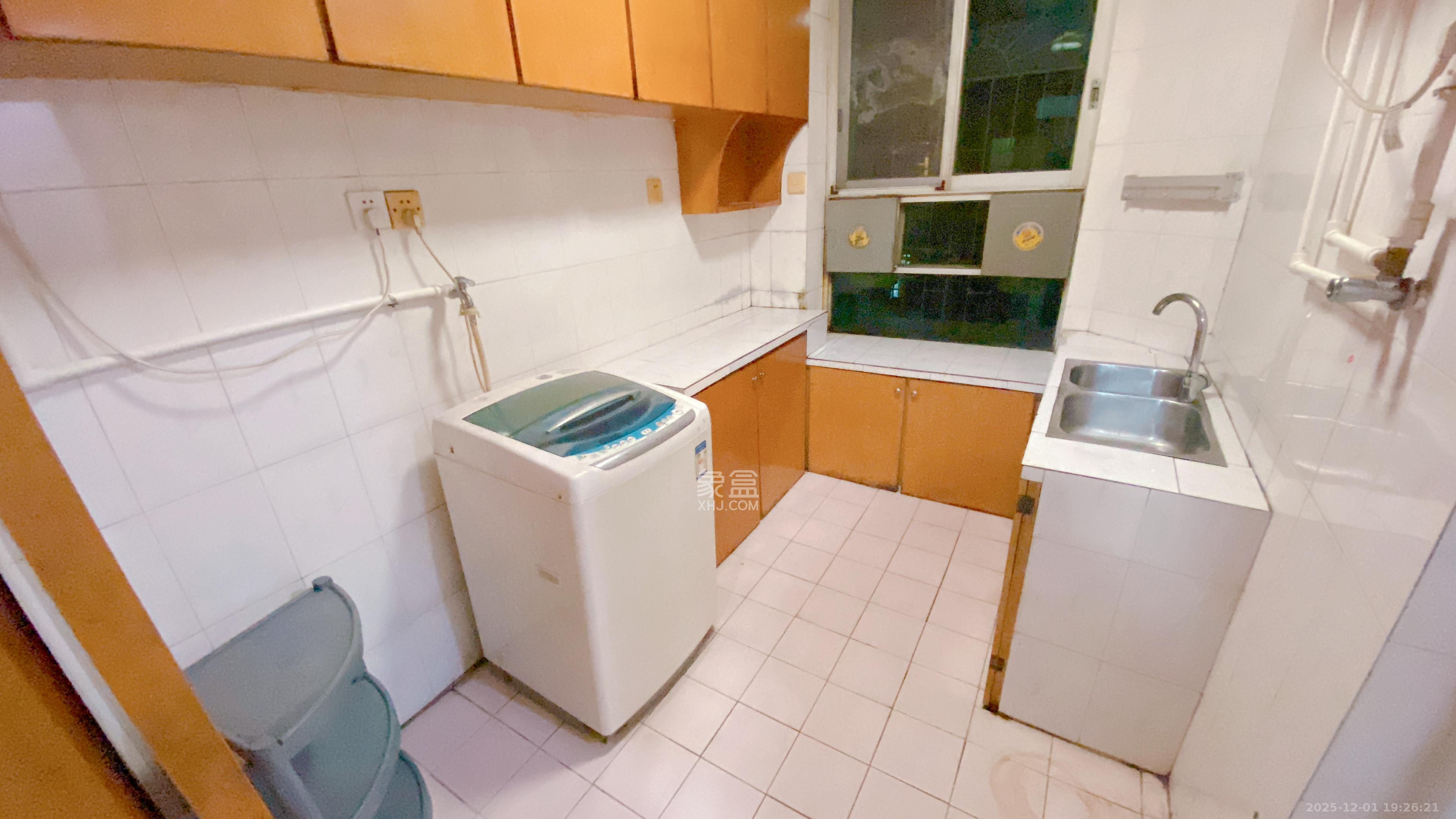 蒋家垅社区 1室1厅1卫 1050.0元/月 蒋家垅社区 1室1厅1卫 1050.0元/月室内图