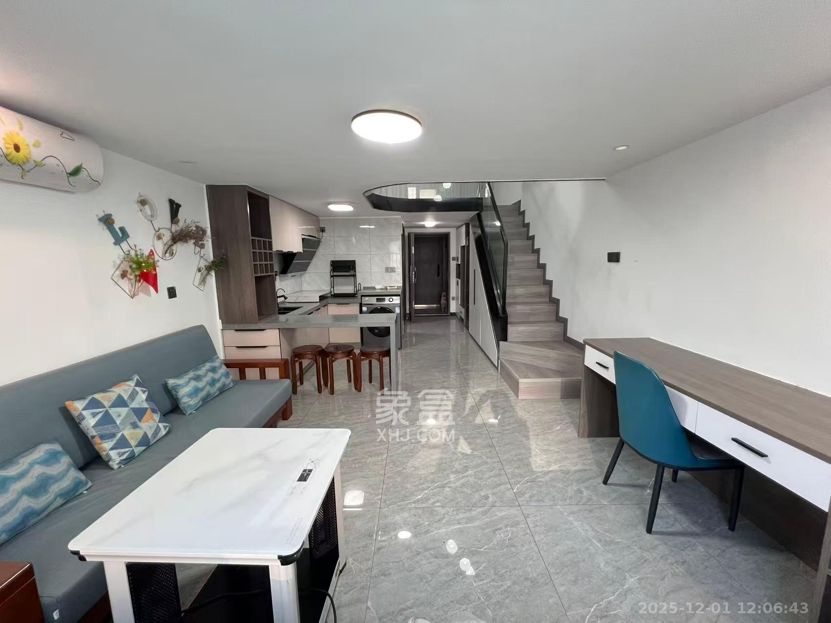 龙湖新壹城  1室1厅1卫    2400.0元/月室内图