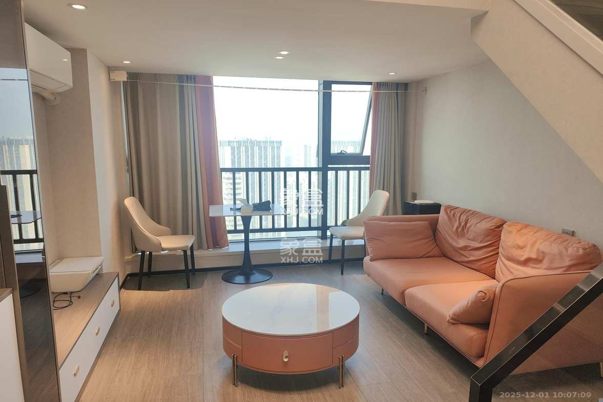 中一鲲出(鲲鹏府) 1室0厅0卫 2400.0元/月 中一鲲出(鲲鹏府) 1室0厅0卫 2400.0元/月室内图