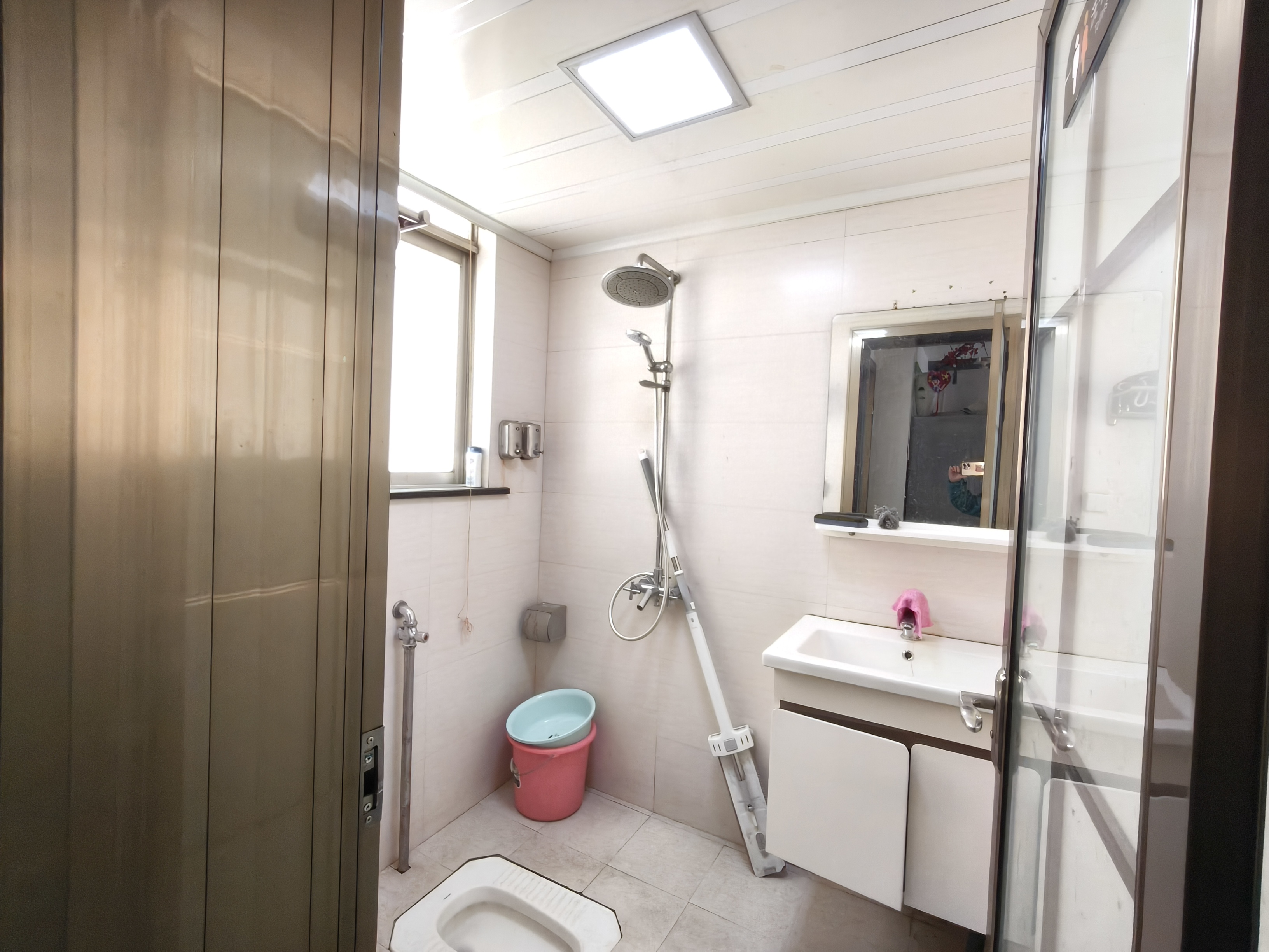 宏力大厦(宏历商业广场) 3室2厅3卫 2200.0元/月 宏力大厦(宏历商业广场) 3室2厅3卫 2200.0元/月室内图